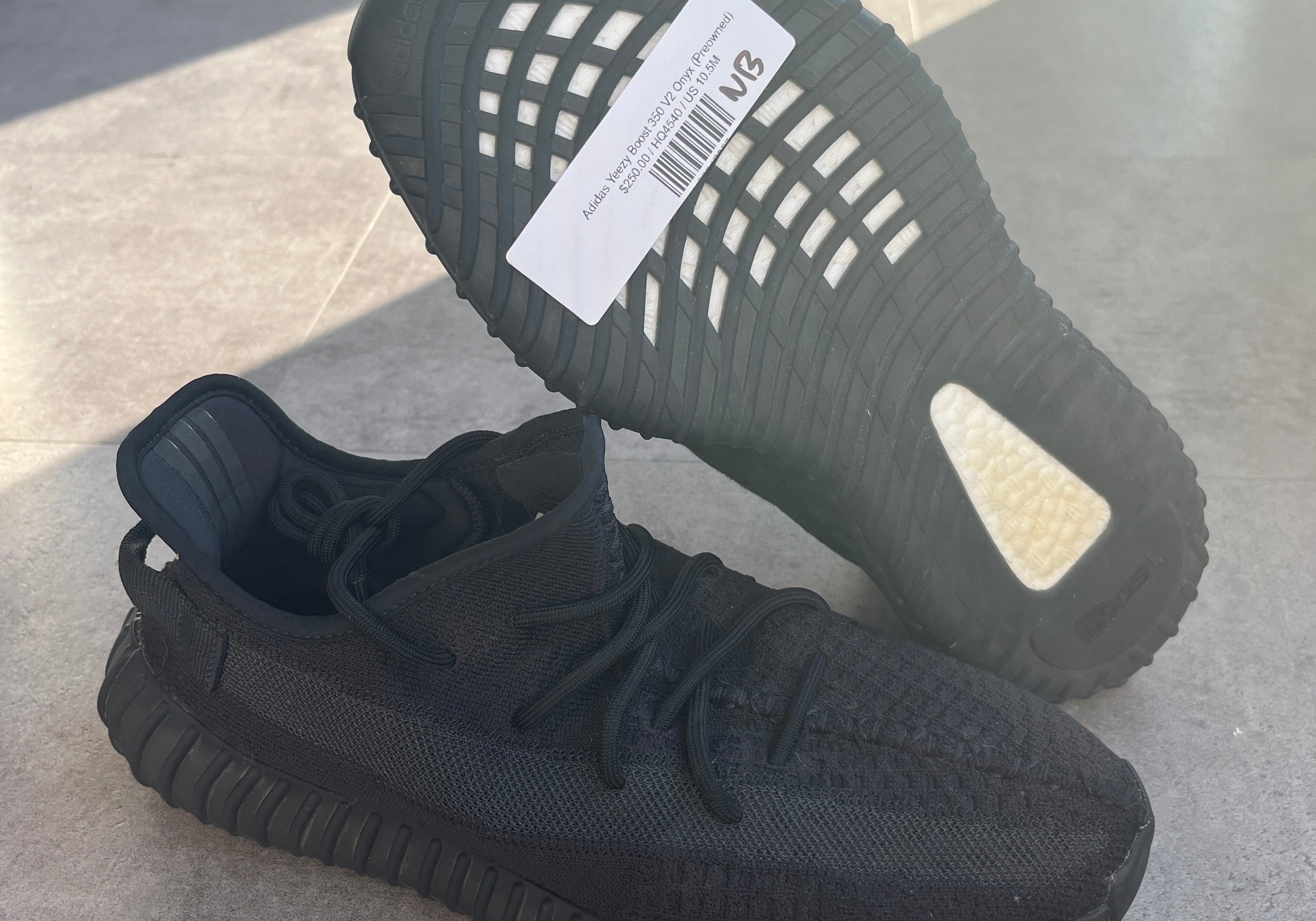 Adidas Yeezy Boost 350 V2 Onyx (Preowned)