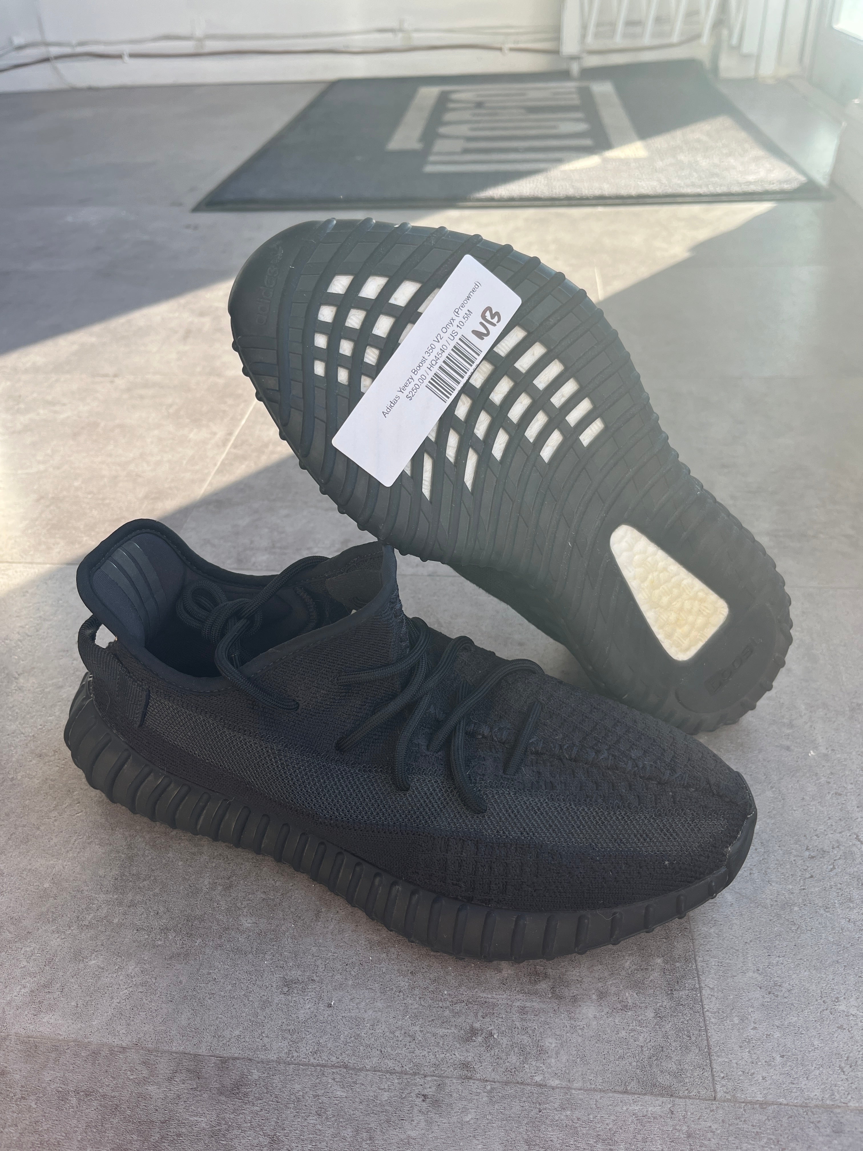 Adidas Yeezy Boost 350 V2 Onyx (Preowned)