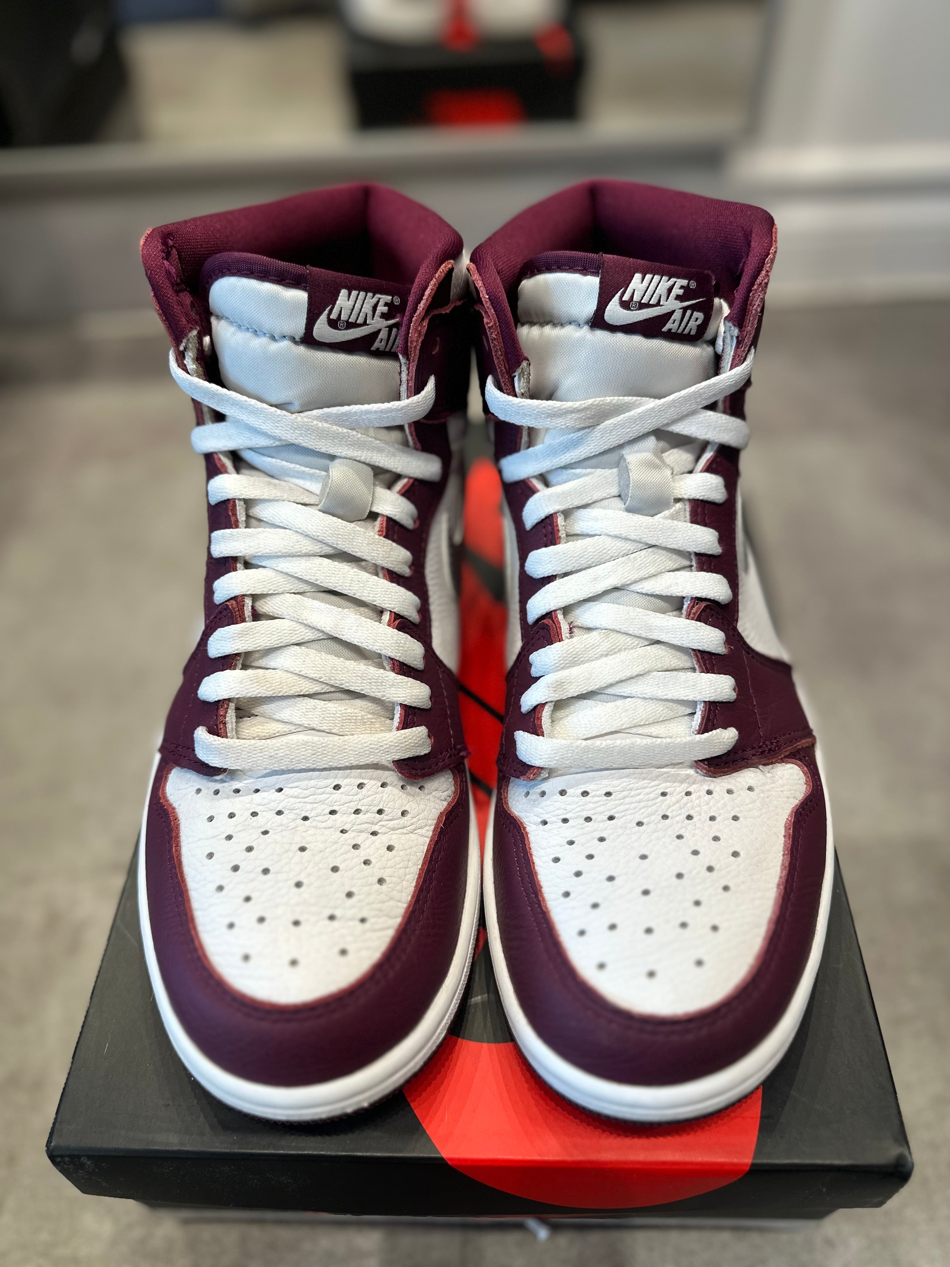 Jordan 1 Retro High Bordeaux (Preowned Size 8.5)