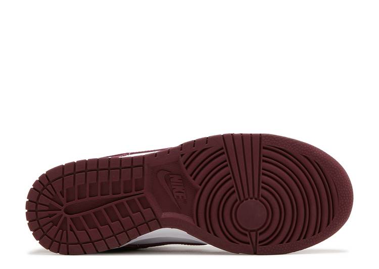 Nike Dunk Low Bordeaux (W)