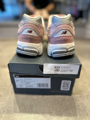 New Balance 2002R Pink Sand (GS) (Preowned Size 5y)