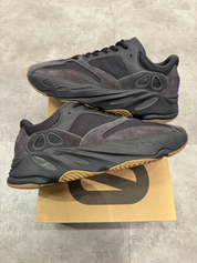 Adidas Yeezy Boost 700 V2 Utility Black (Preowned Size 11)