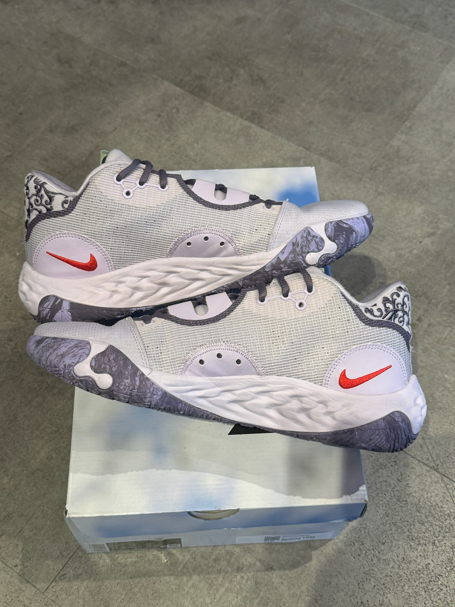 Nike PG 6 Paulette (Preowned Size 10)