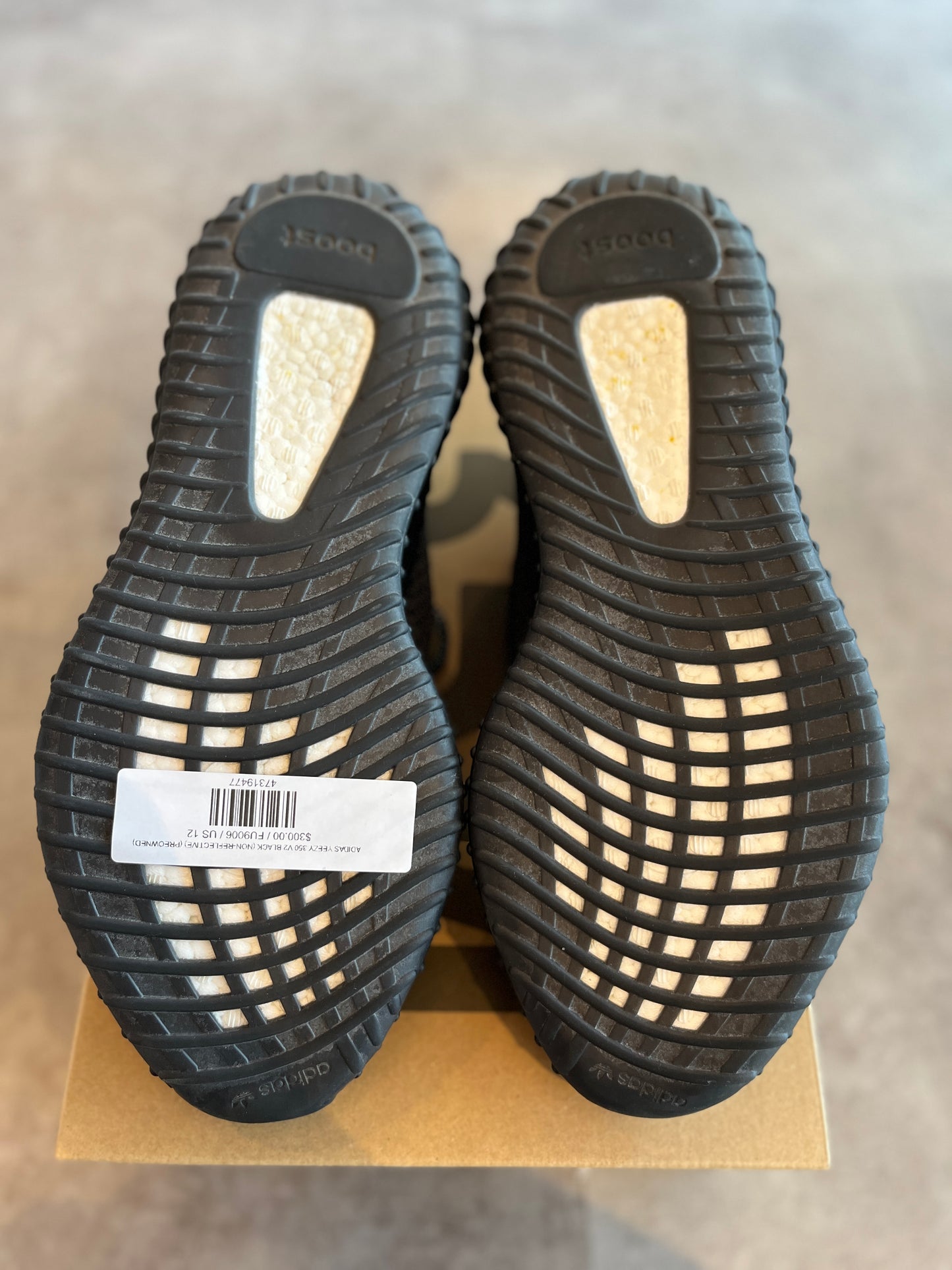 Adidas Yeezy 350 V2 Black (Non-Reflective) (Preowned)