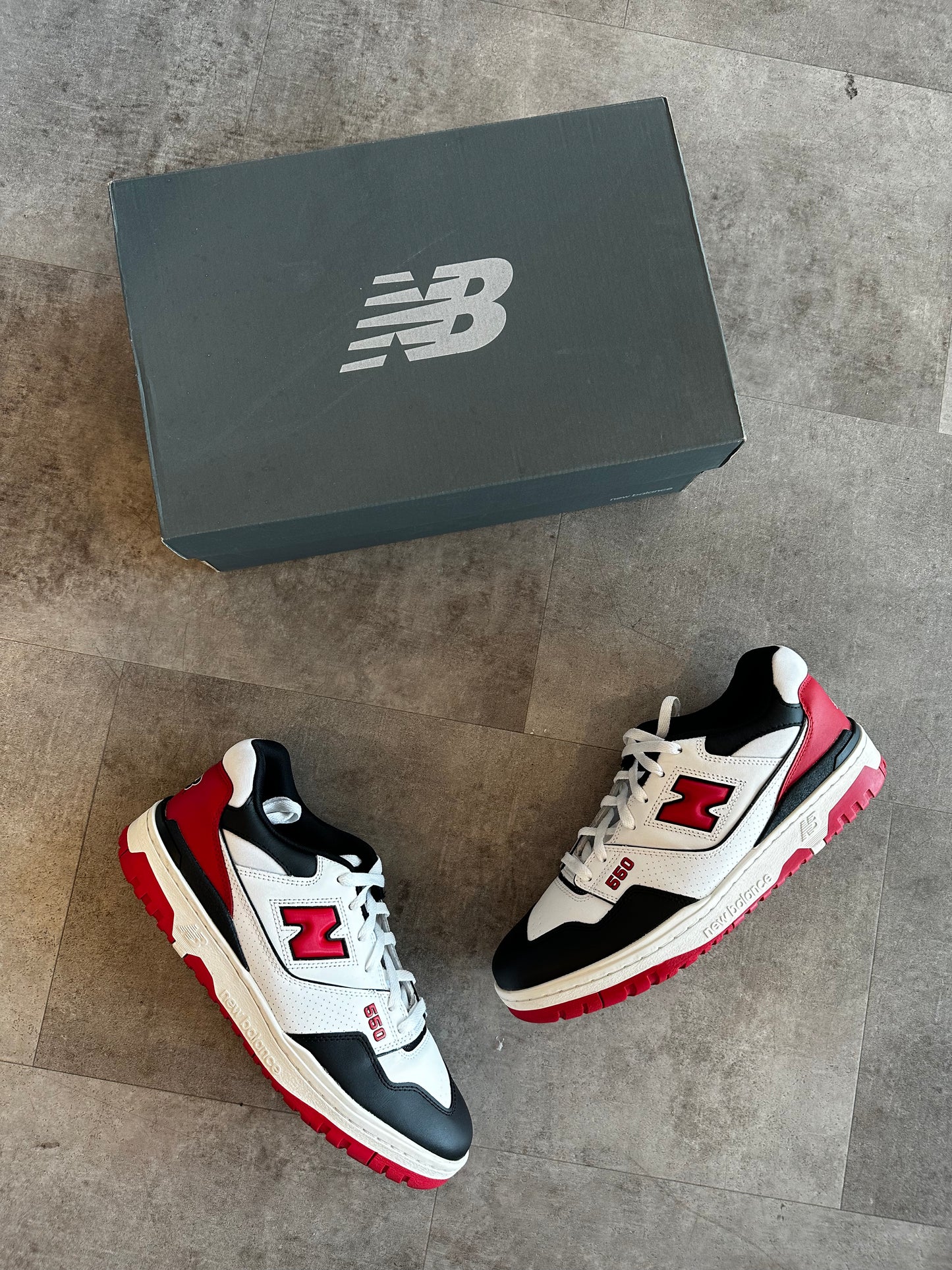 New Balance 550 White Red Black (Preowned)