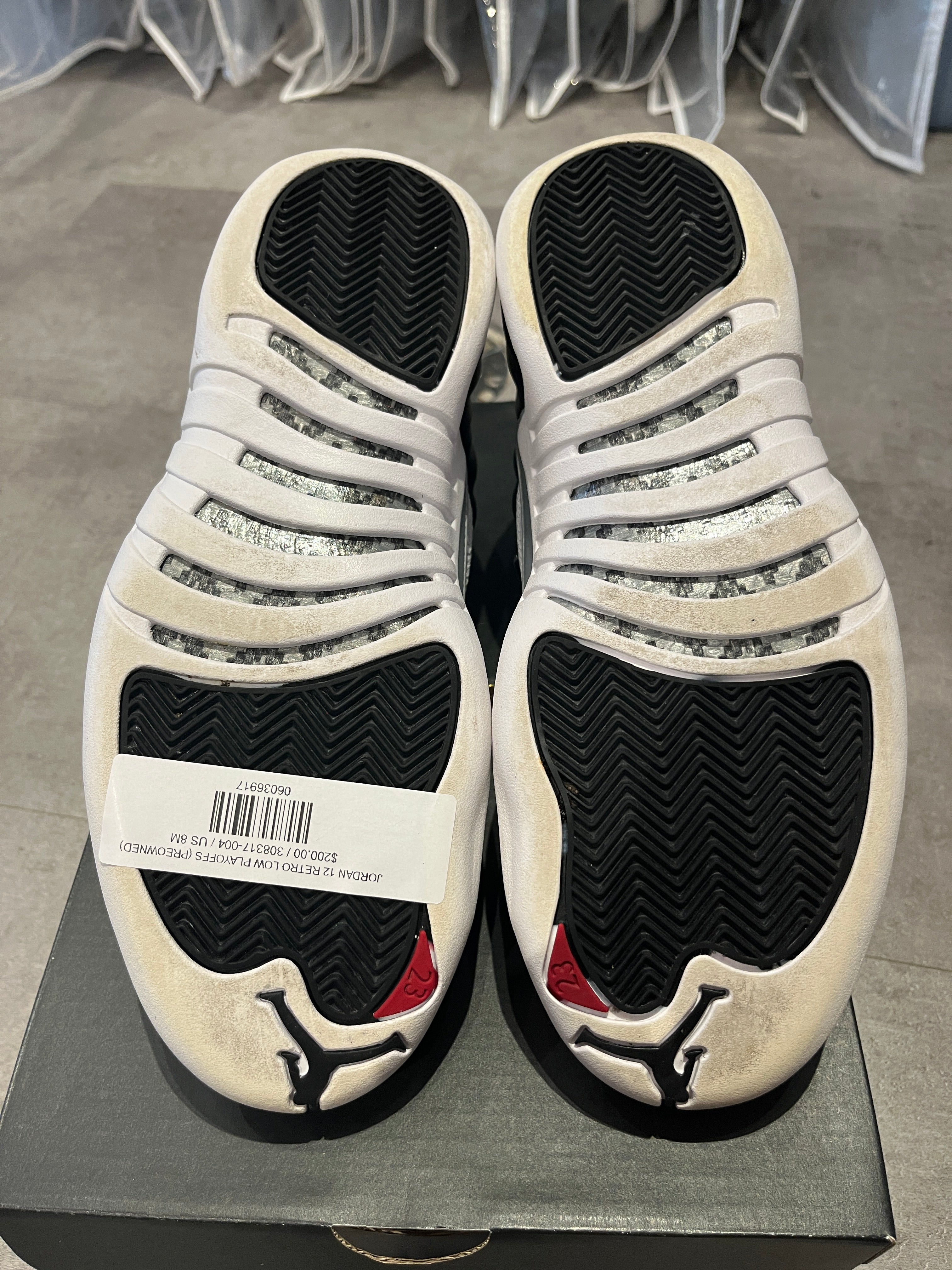 Jordan 12 store playoffs low