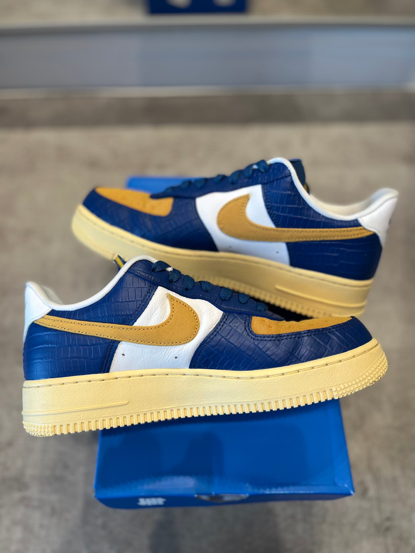 Nike Air Force 1 Low Undefeated On It Blue Yellow Croc (Preowned)