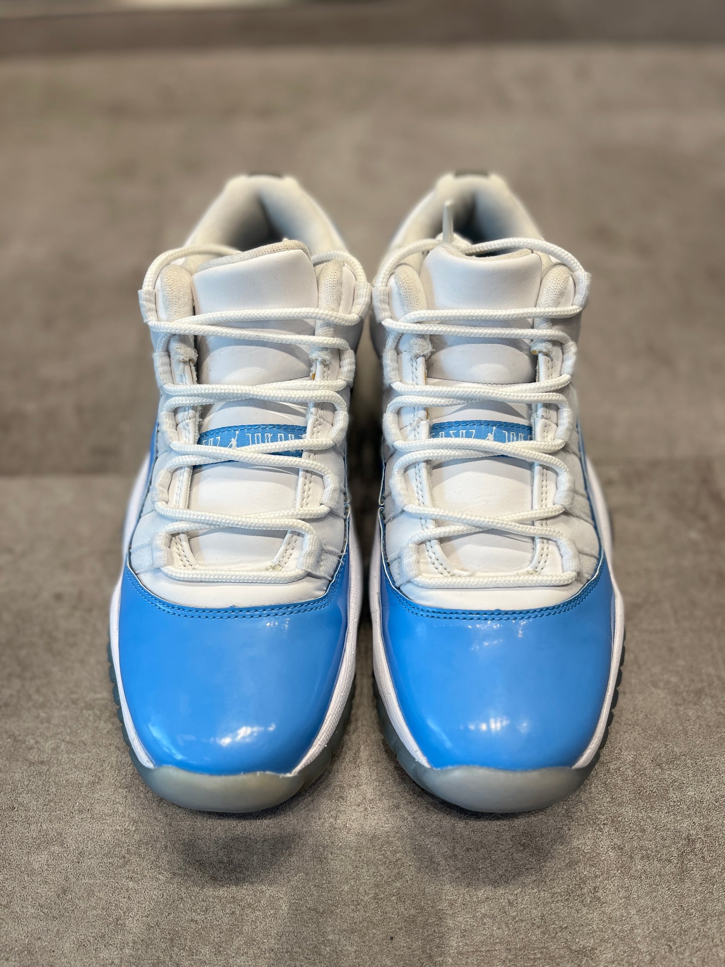 Jordan 11 Retro Low University Blue GS (Preowned Size 6y)