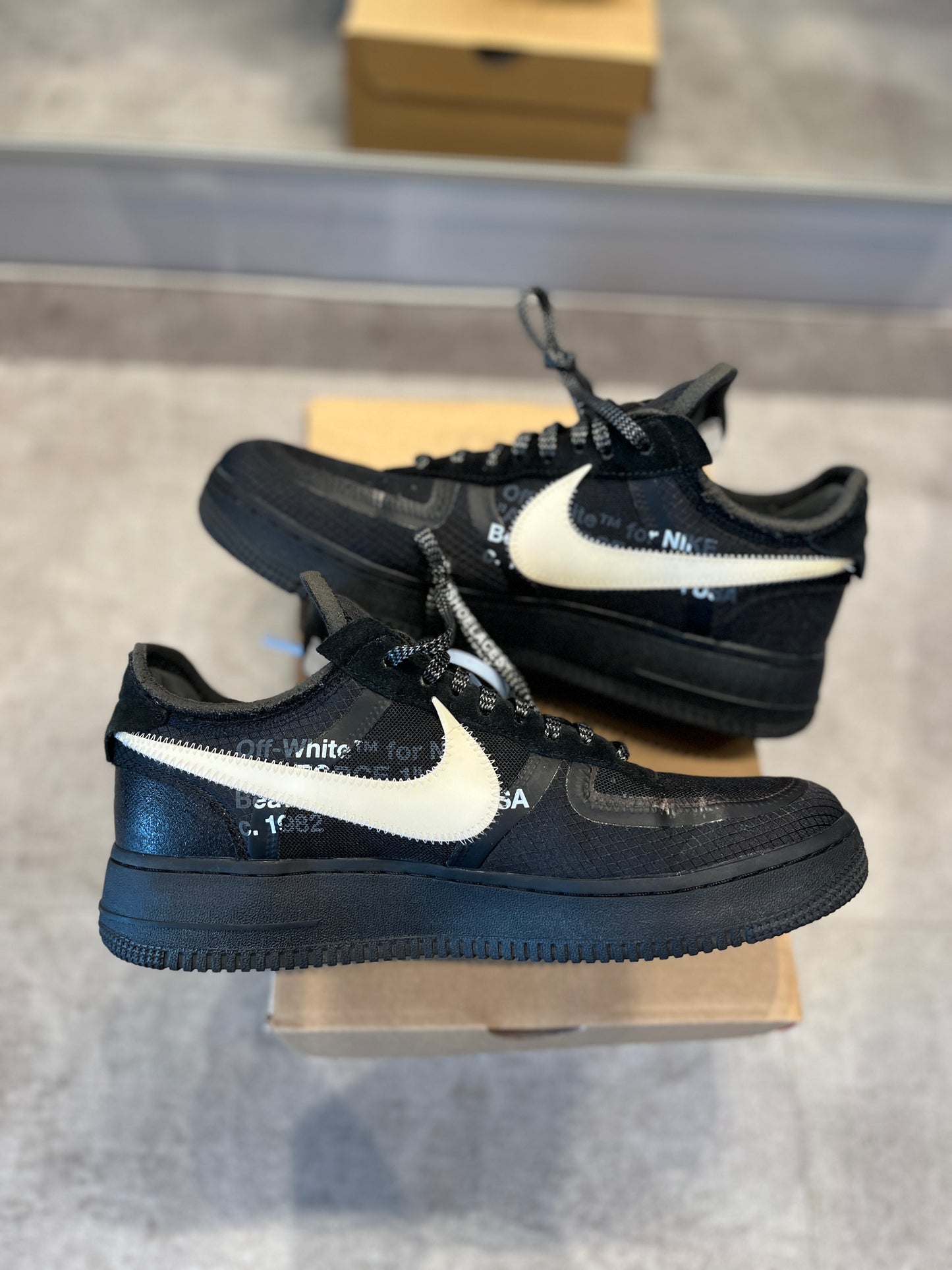 Nike X Off-White Air Force 1 Low Black (Preowned Size 10M)
