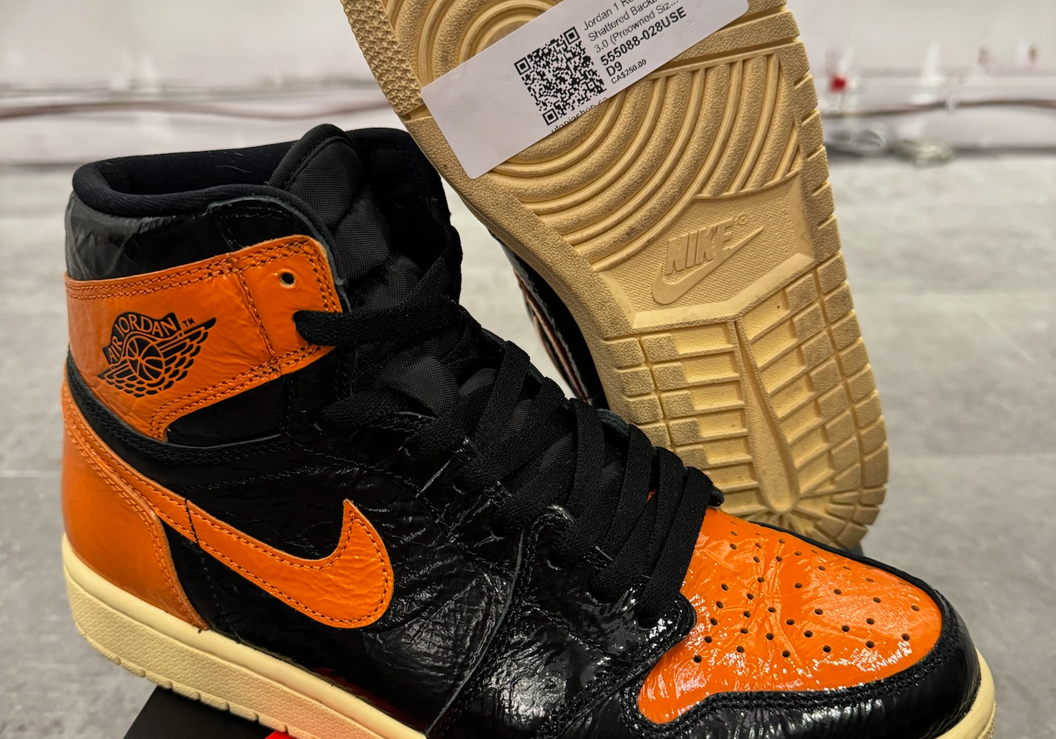 Jordan 1 Retro High Shattered Backboard 3.0 (Preowned Size 9)