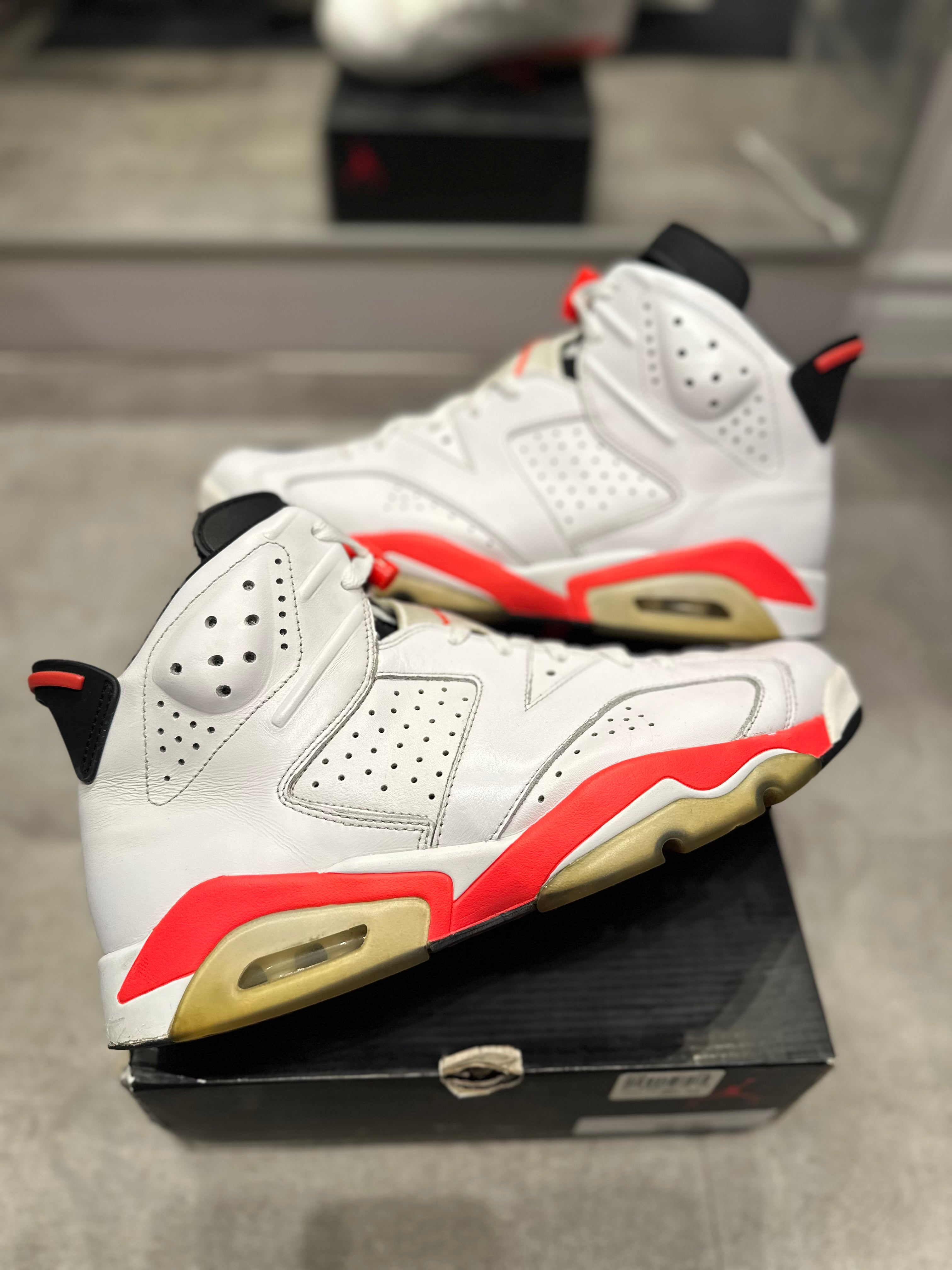 Jordan 6 Retro White Infrared (2014) (Preowned)