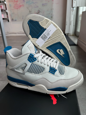 Jordan 4 Retro Military Blue (2024) (Preowned Size 10.5)