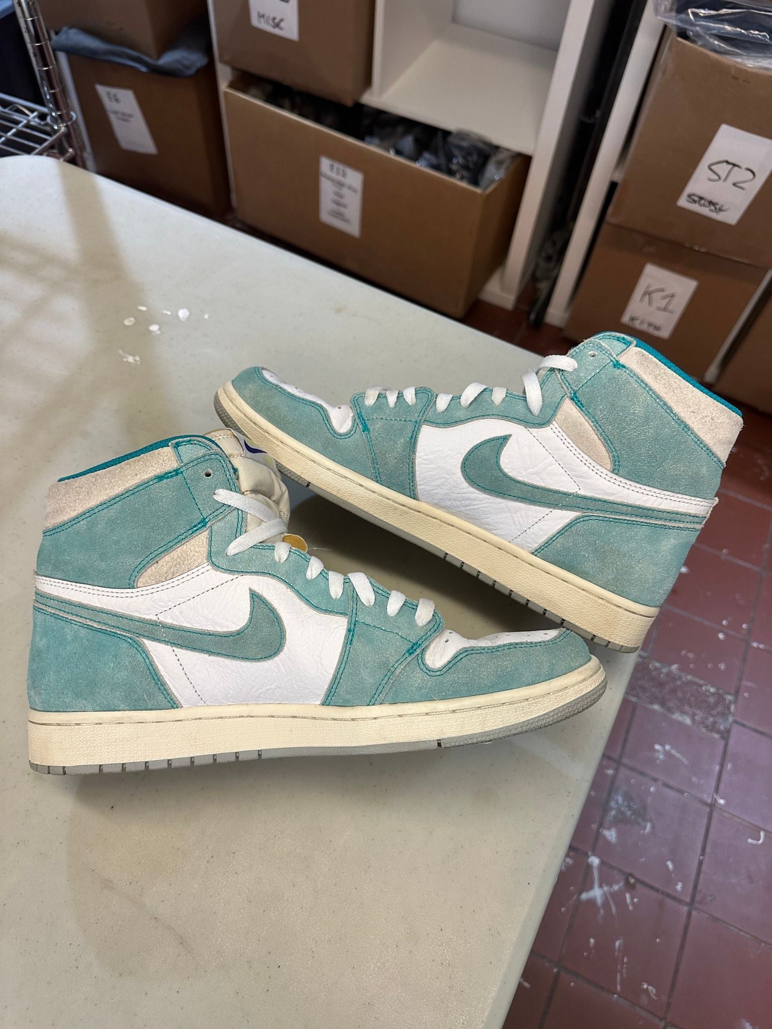 Jordan 1 Retro High Turbo Green, pre-owned, US Men's 12 – photo 5 of 7