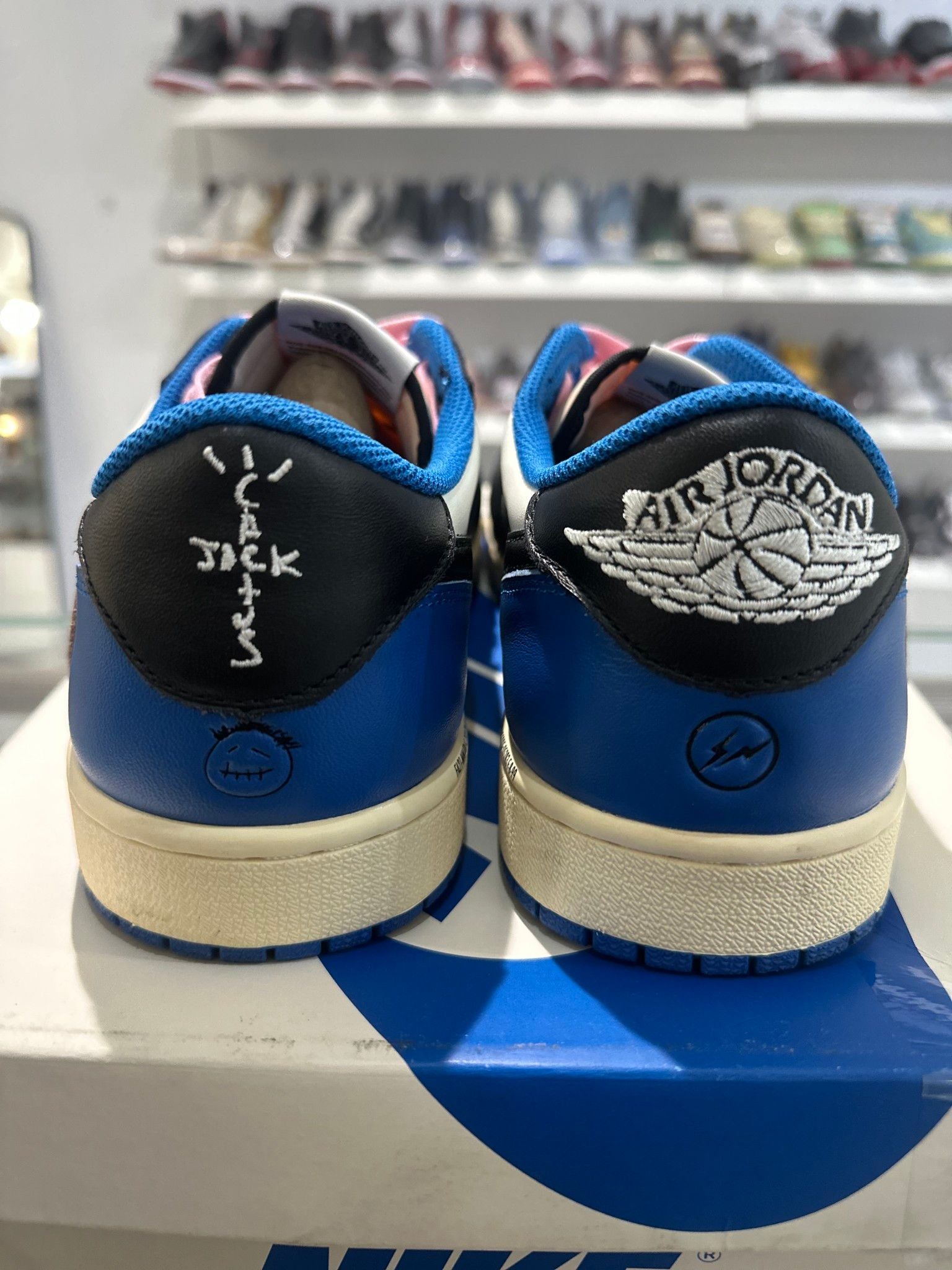 Jordan 1 Retro Low OG SP Fragment x Travis Scott, lightly used, US Men's 11 – photo 6 of 7