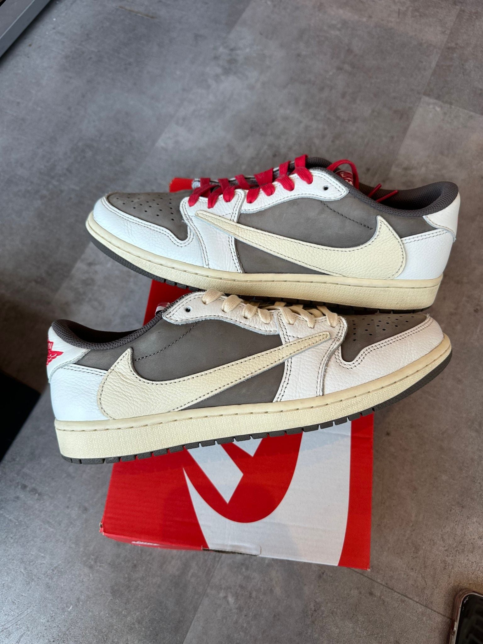 Jordan 1 Retro Low OG SP Travis Scott Reverse Mocha, pre-owned, US Men's 10 – photo 4 of 7