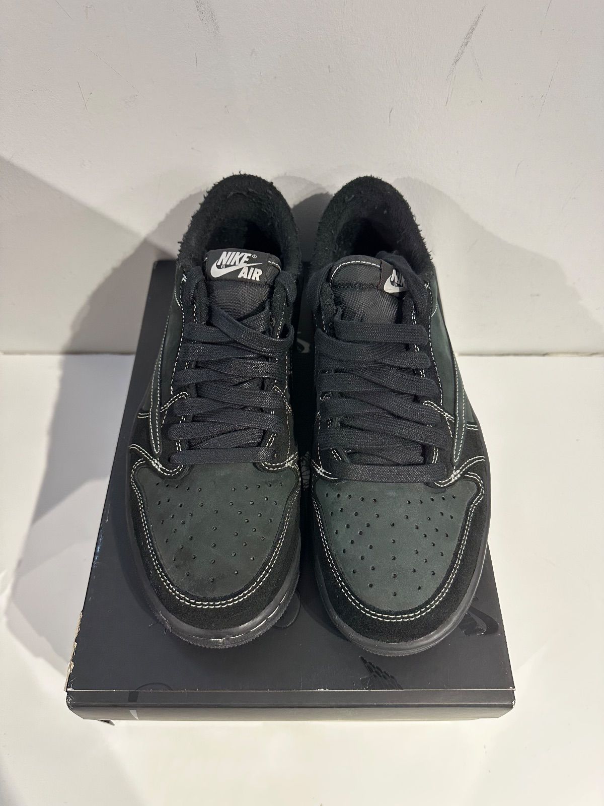 Jordan 1 Retro Low Travis Scott Black Phantom - Pre-Owned Size 9 – Utopia