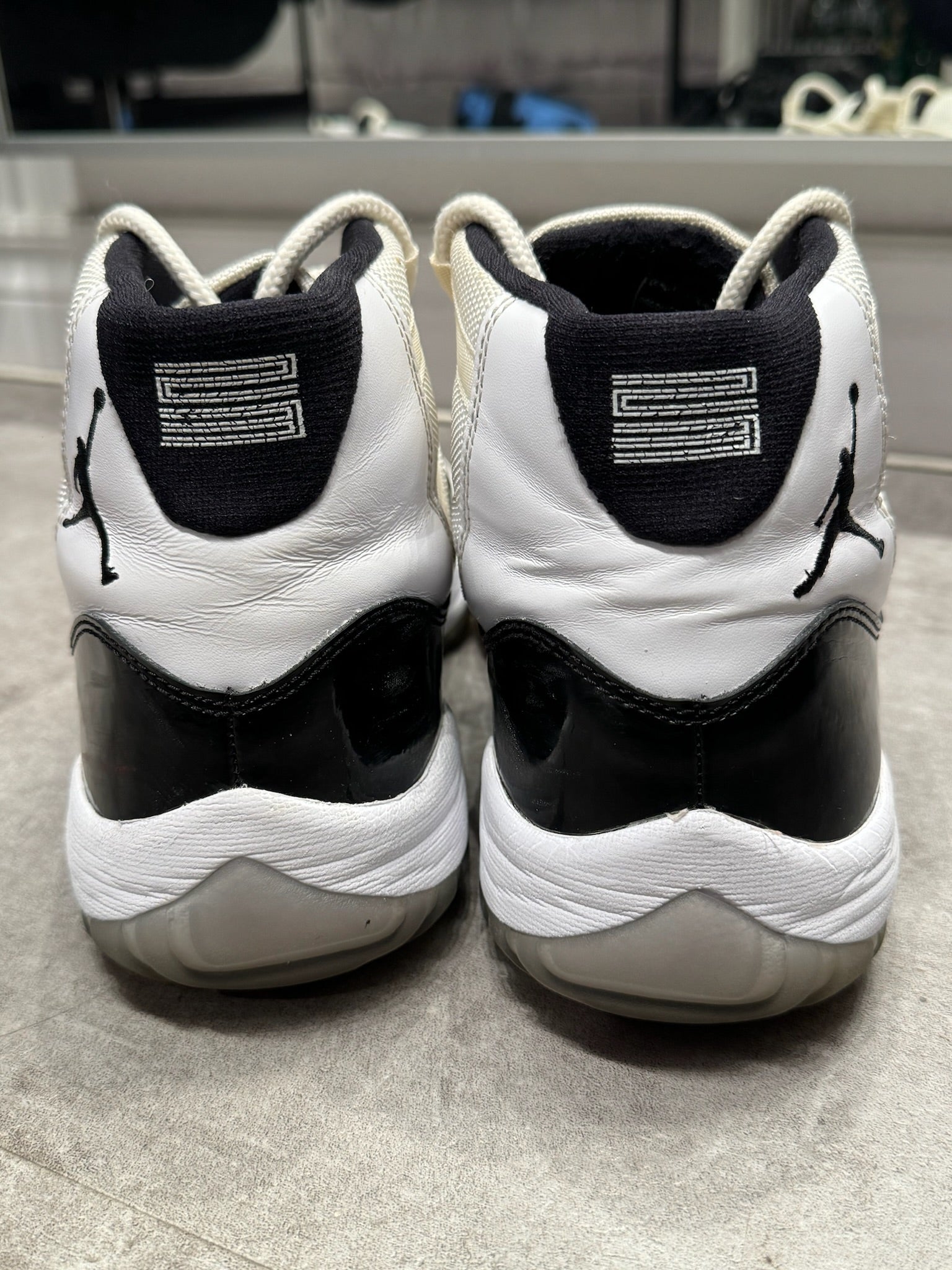 Jordan 11 Retro Concord (2011), pre-owned, US Men's 11 – photo 6 of 7