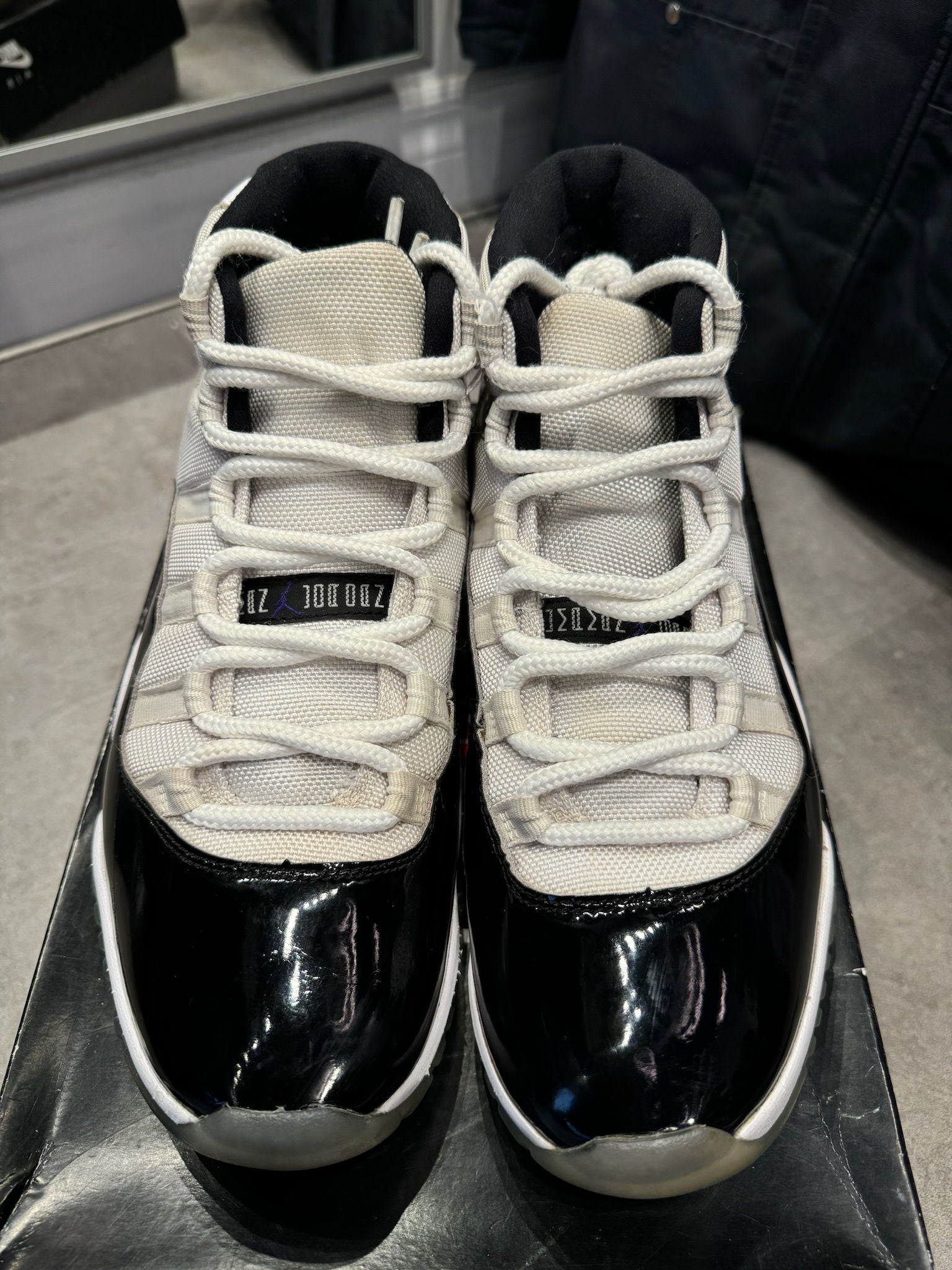 Jordan 11 Retro Concord (2018), pre-owned, US Men's 9 – photo 3 of 7