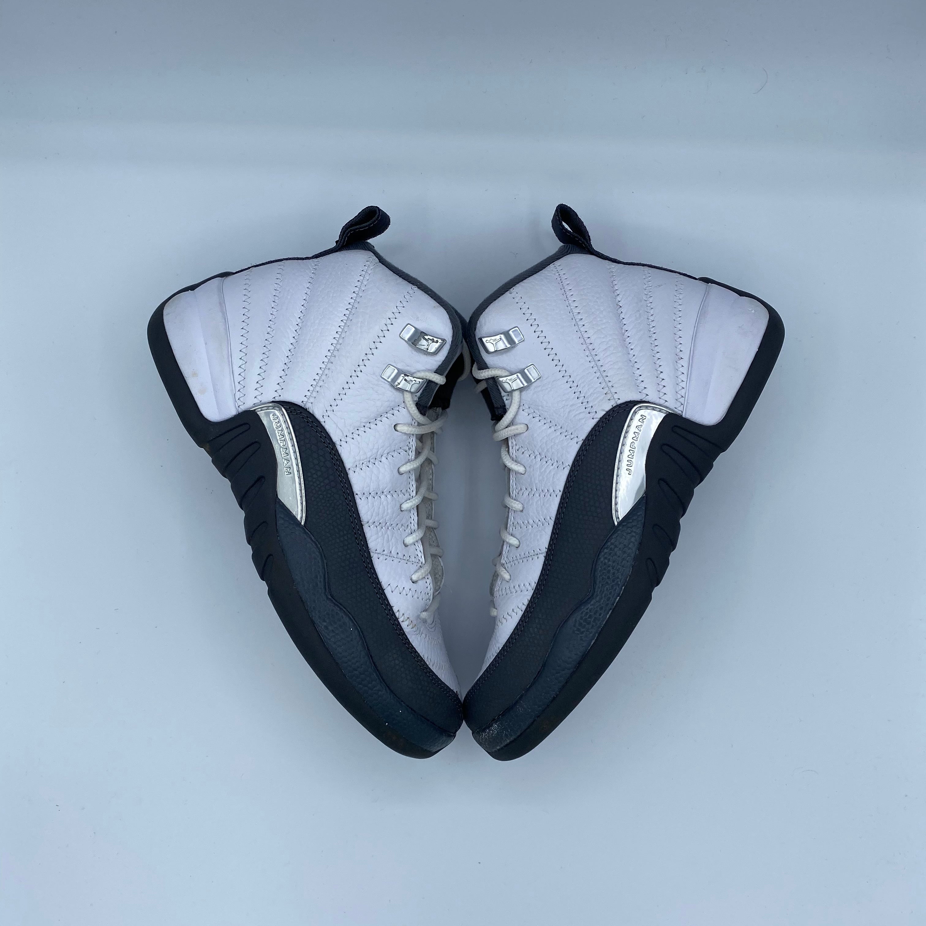 Jordan 12 Retro Dark Grey GS, pre-owned, US Youth 6.5 – photo 2 of 5