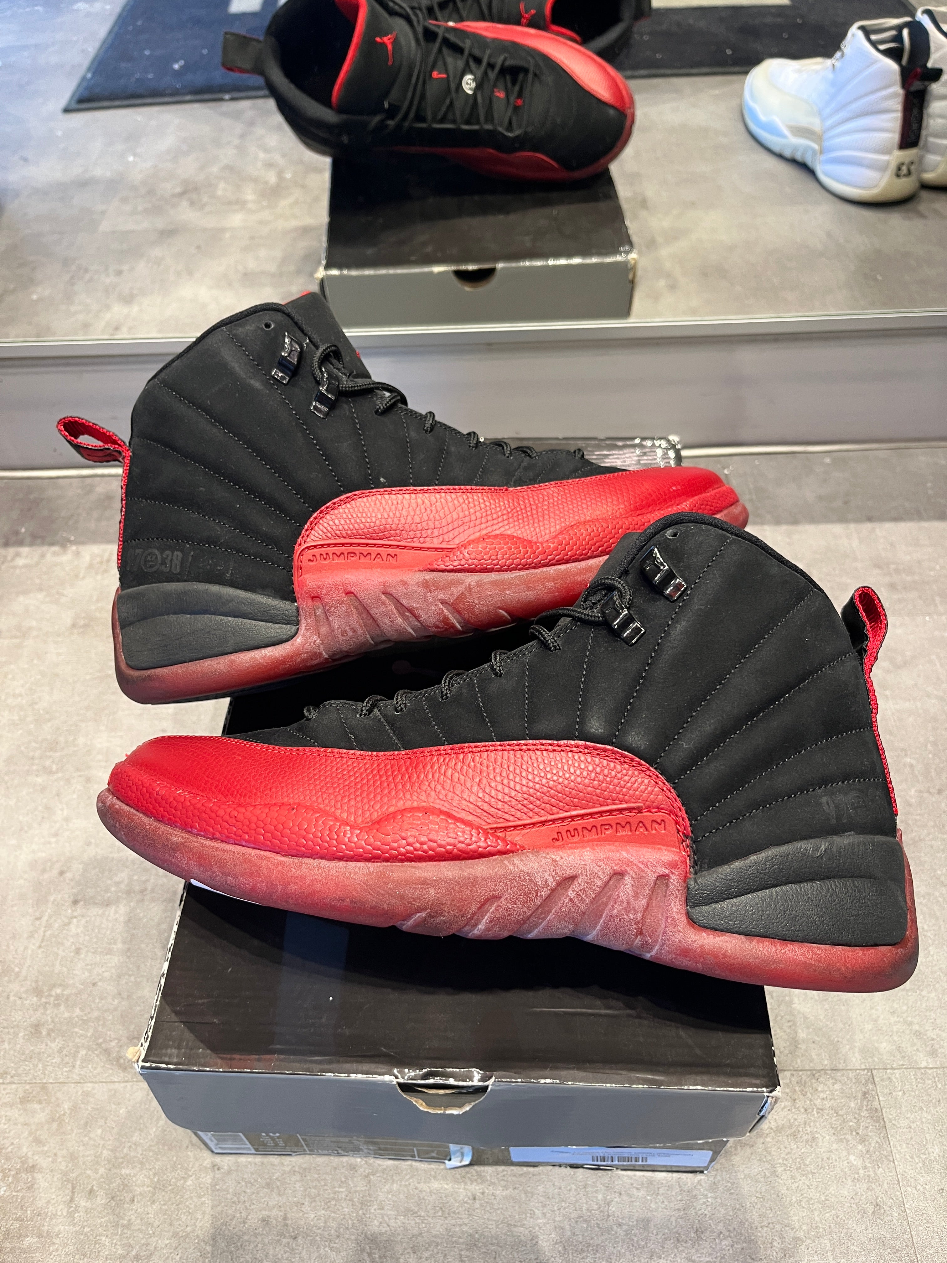 Jordan 12 Retro Flu Game (2009), pre-owned, US Men's 10 – photo 4 of 7