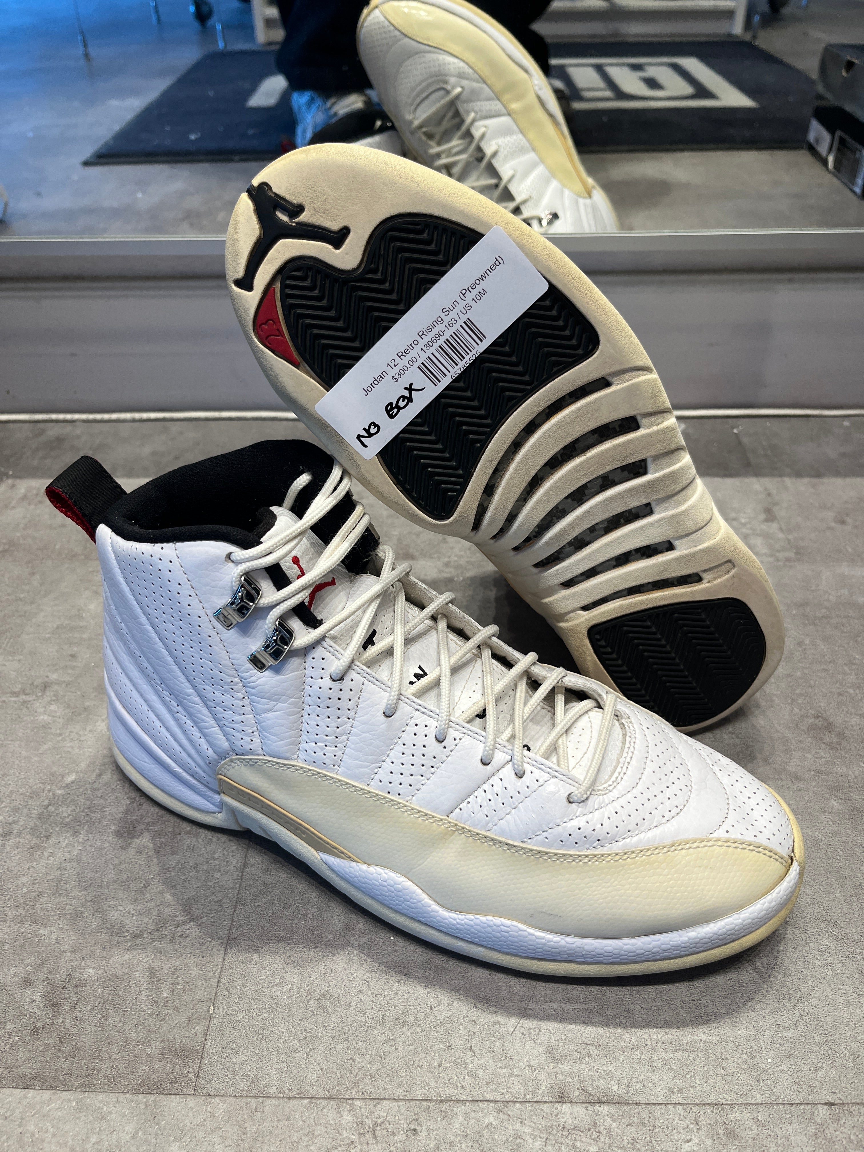Jordan 12 Retro Rising Sun, pre-owned, US Men's 10 – photo 2 of 7