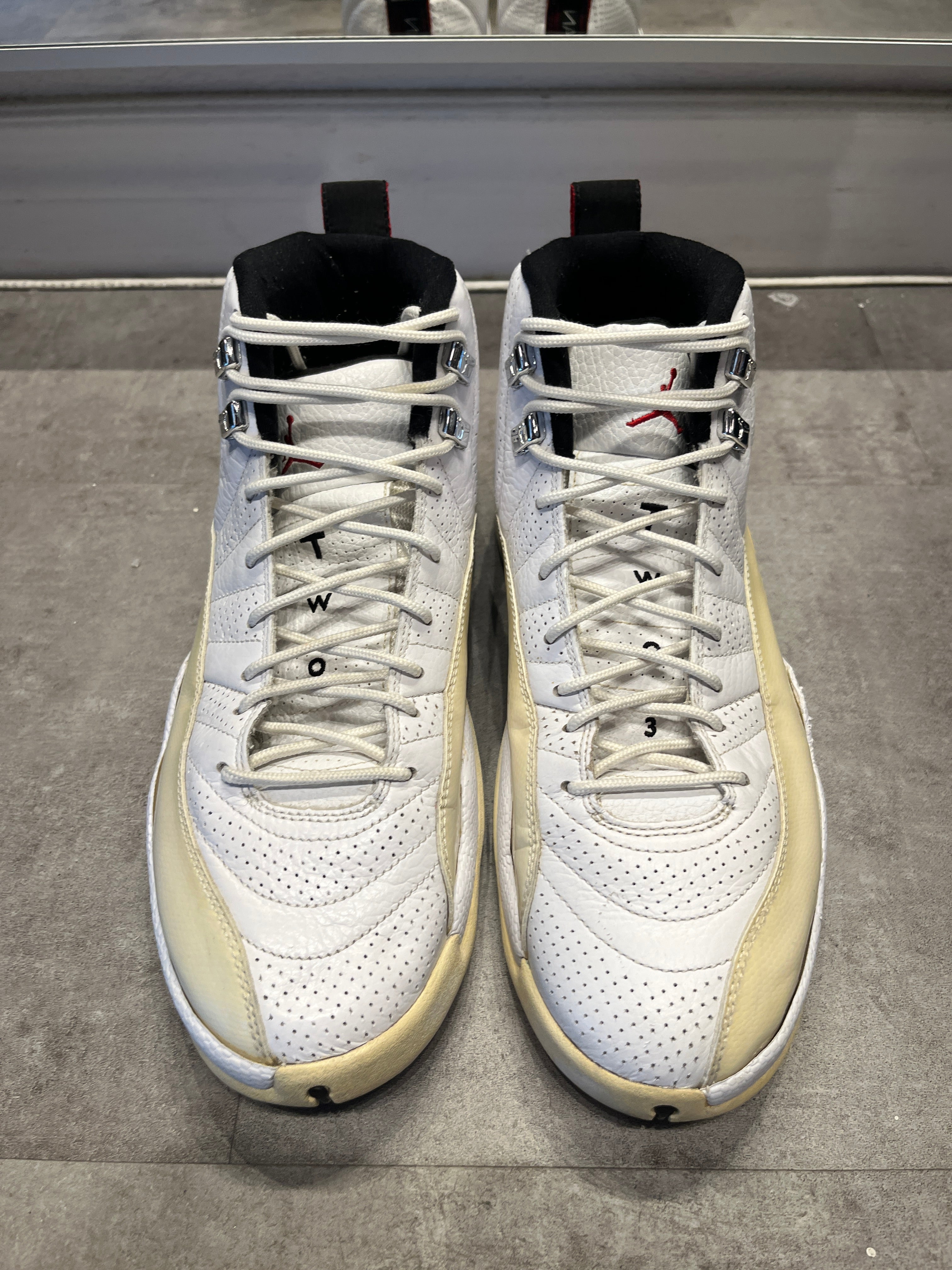 Jordan 12 Retro Rising Sun, pre-owned, US Men's 10 – photo 3 of 7
