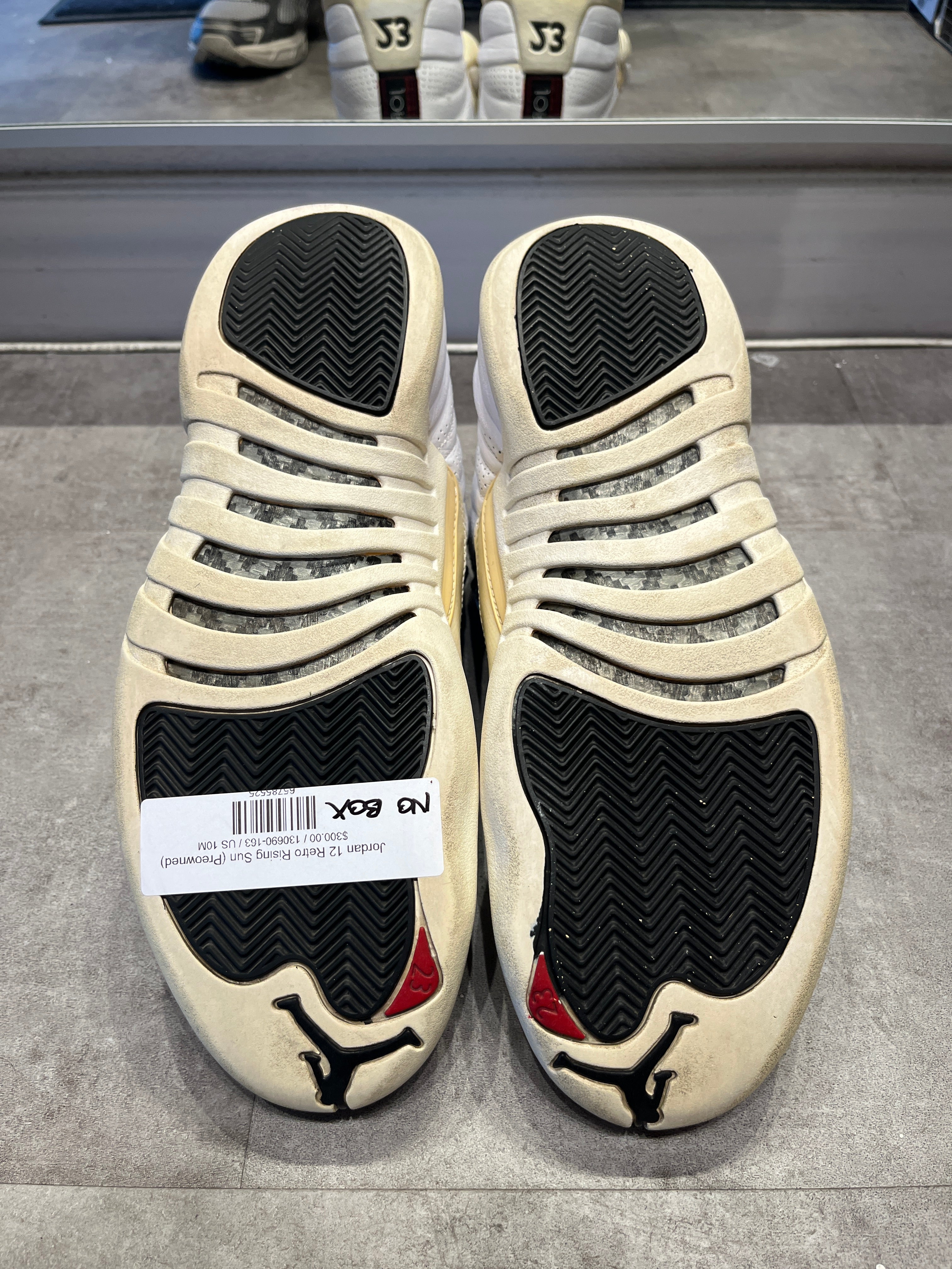 Jordan 12 Retro Rising Sun, pre-owned, US Men's 10 – photo 7 of 7