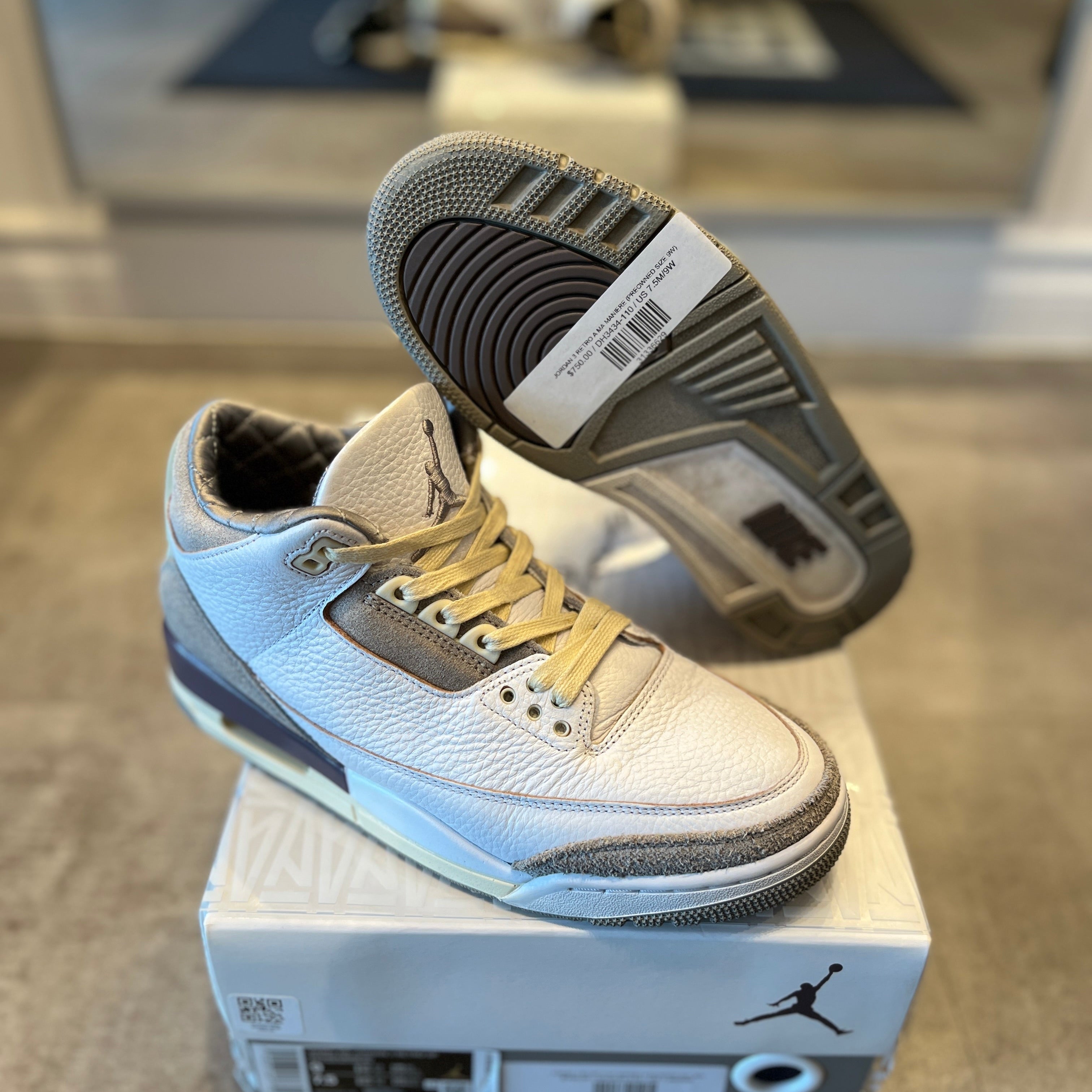Jordan 3 Retro A Ma Maniere, pre-owned, US Men's 7.5 – photo 2 of 7