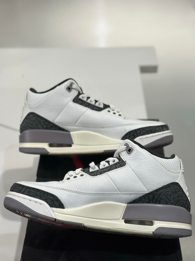 Jordan 3 Retro Cement Grey, pre-owned, US Men's 8 – photo 5 of 6