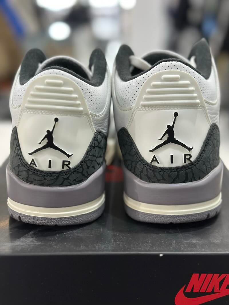 Jordan 3 Retro Cement Grey, pre-owned, US Men's 8 – photo 6 of 6