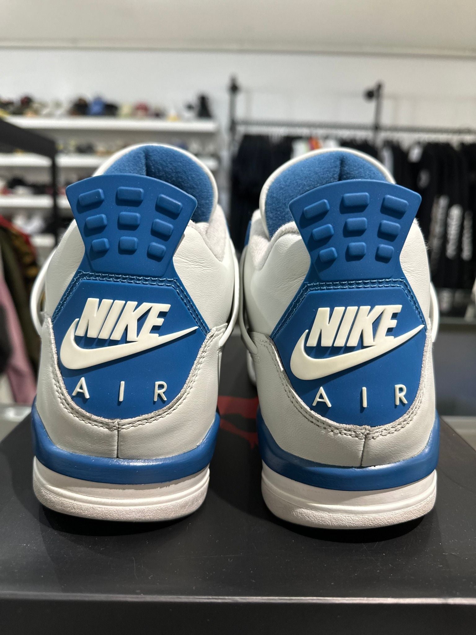 Jordan 4 Retro Military Blue (2024), pre-owned, US Men's 9.5 – photo 6 of 7