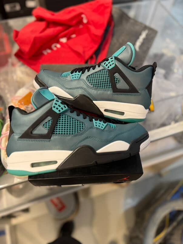 Jordan 4 Retro Teal, pre-owned, US Men's 8.5 – photo 4 of 7