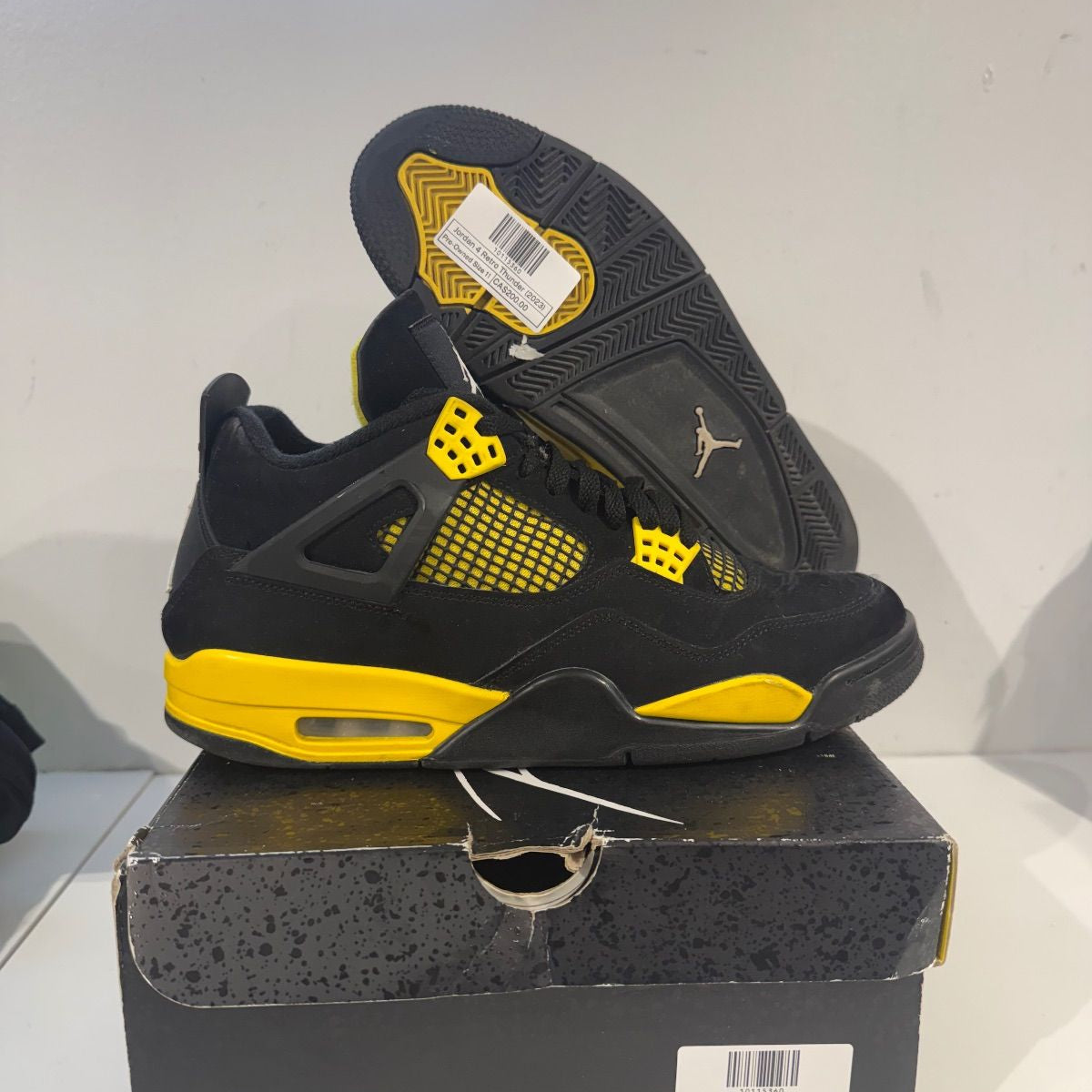 Jordan 4 Retro Thunder (2023), pre-owned, US Men's 11 – photo 2 of 6