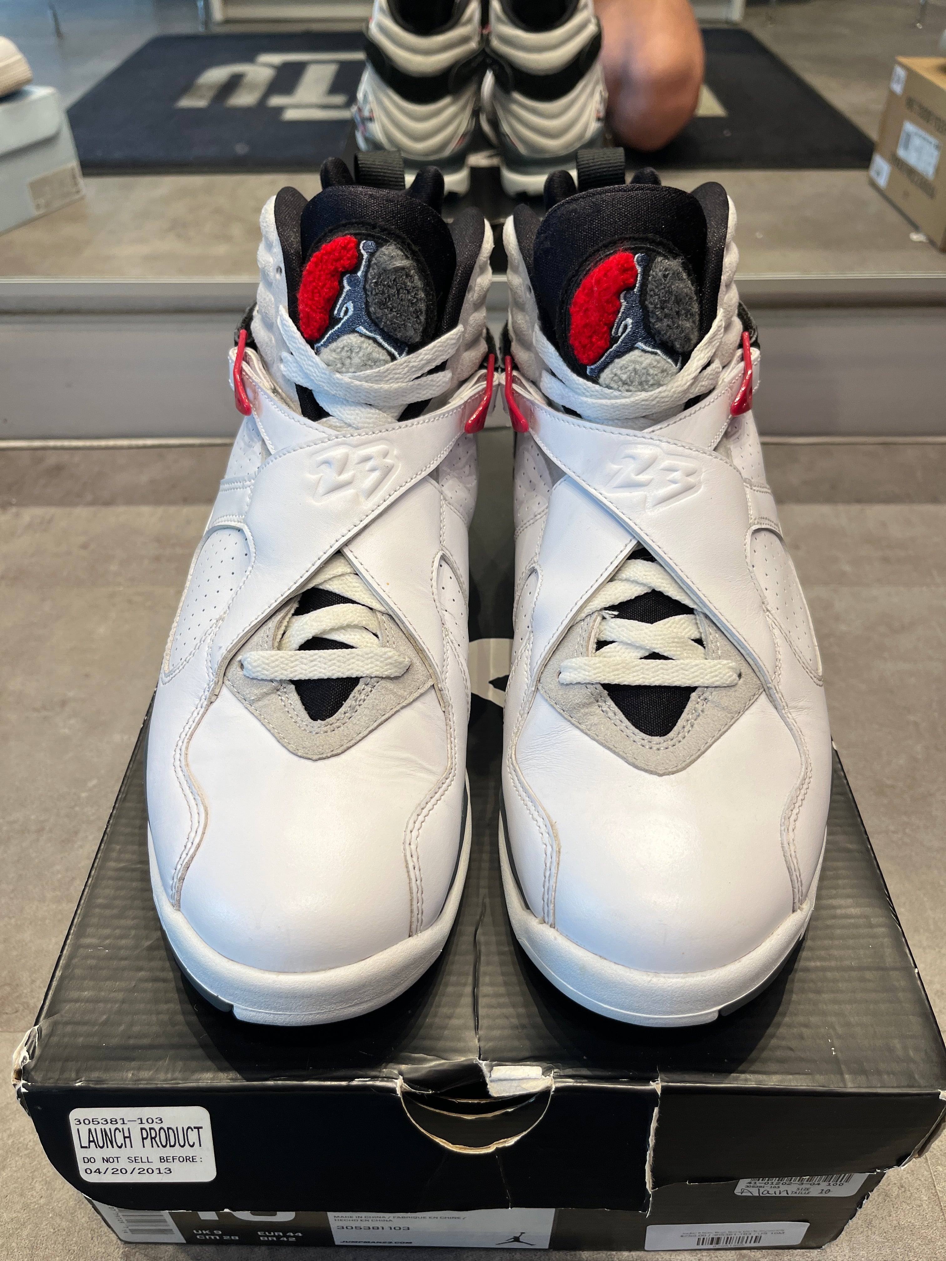 Jordan 8 Retro Bugs Bunny (2013) (Preowned)