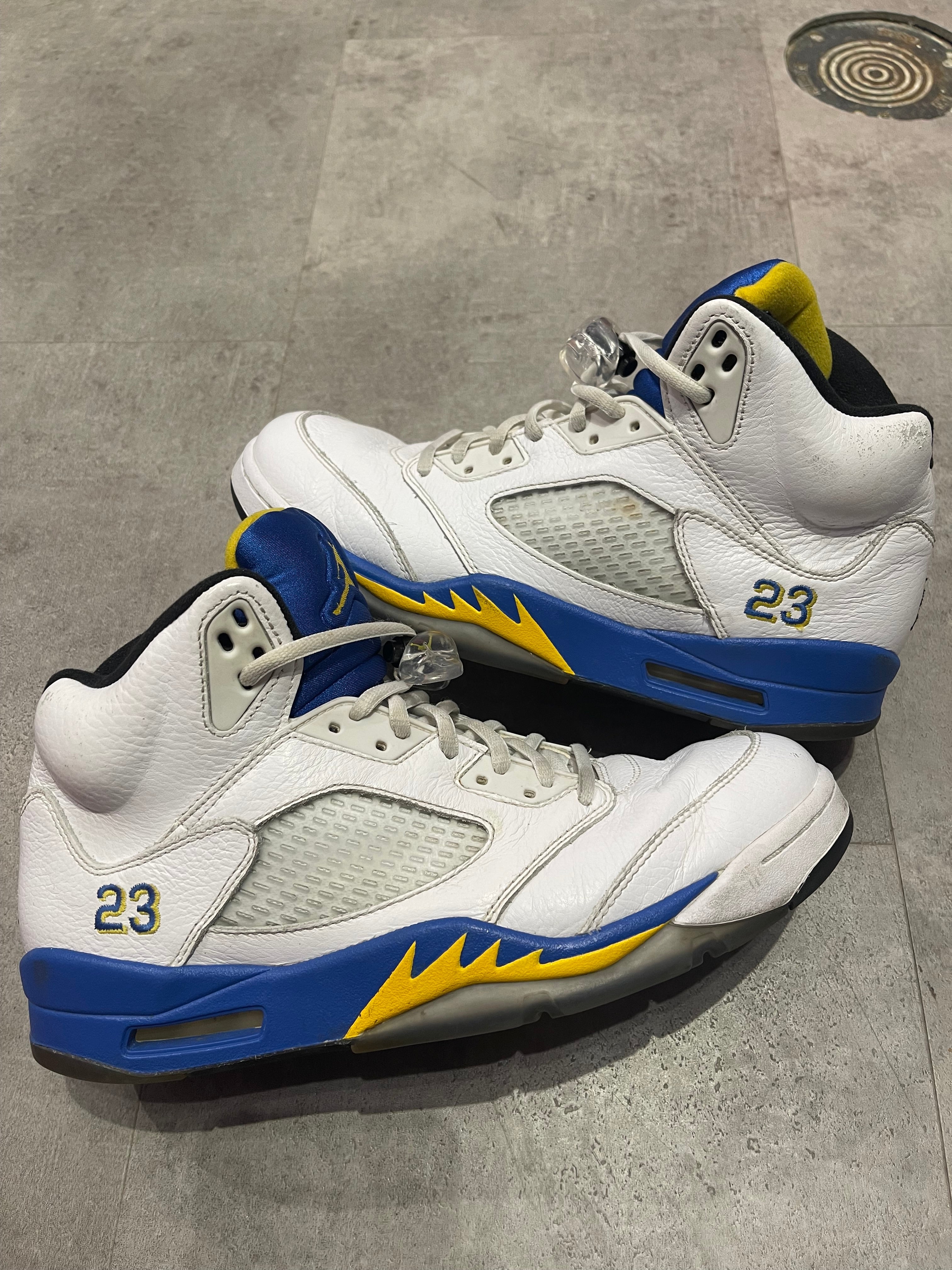 Jordan 5 Retro Laney (2013) (Preowned Size 10.5M)