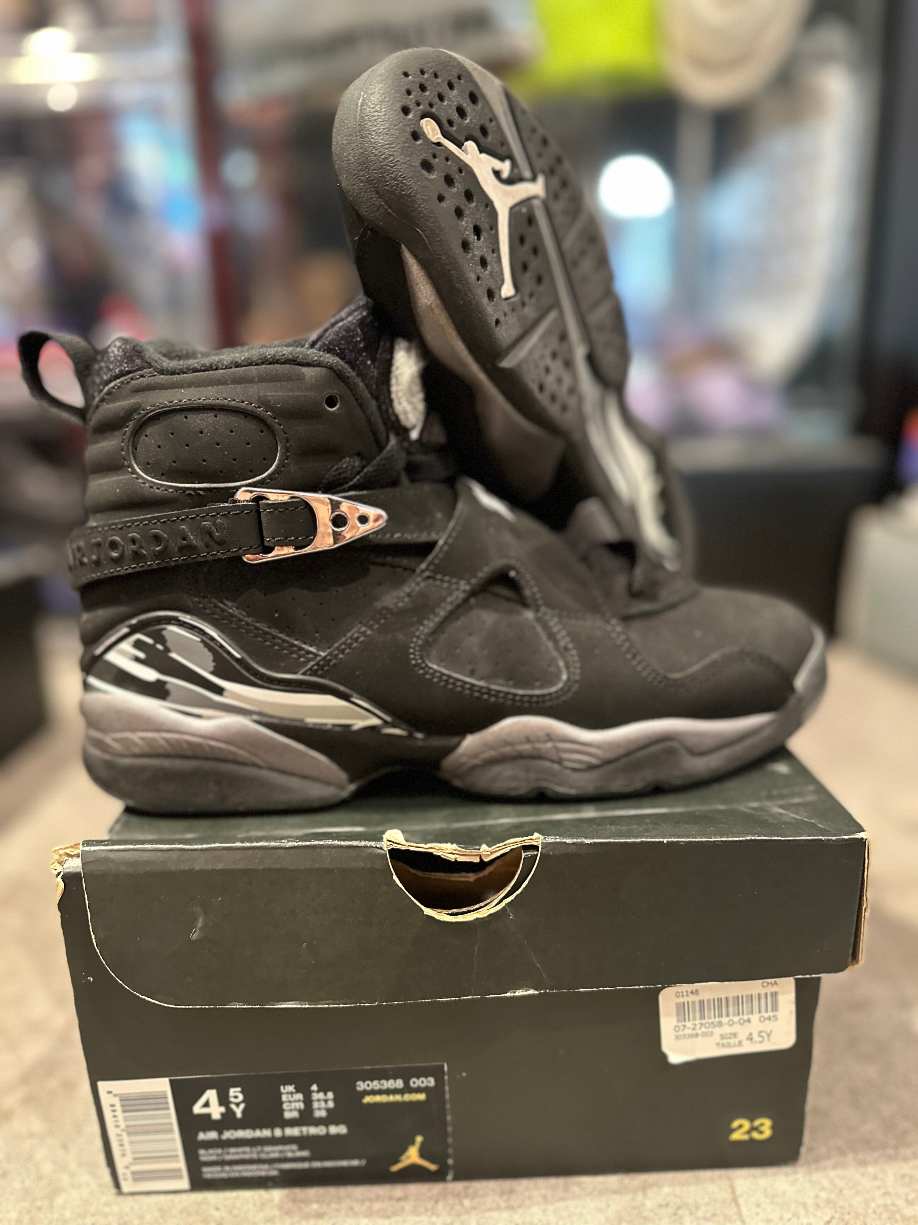 Jordan retro 8 chrome hotsell