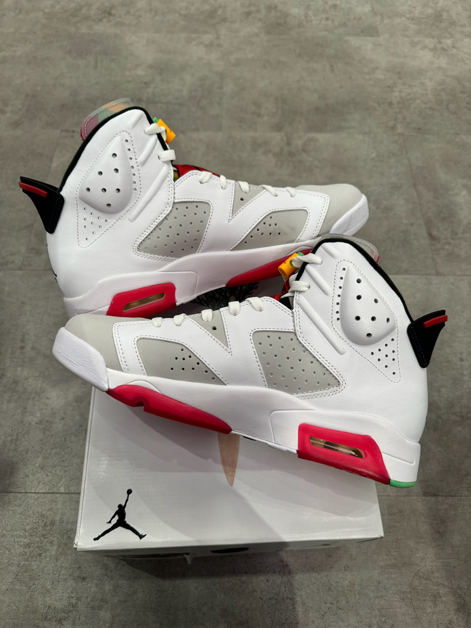 Jordan 6 Retro Hare (Preowned)