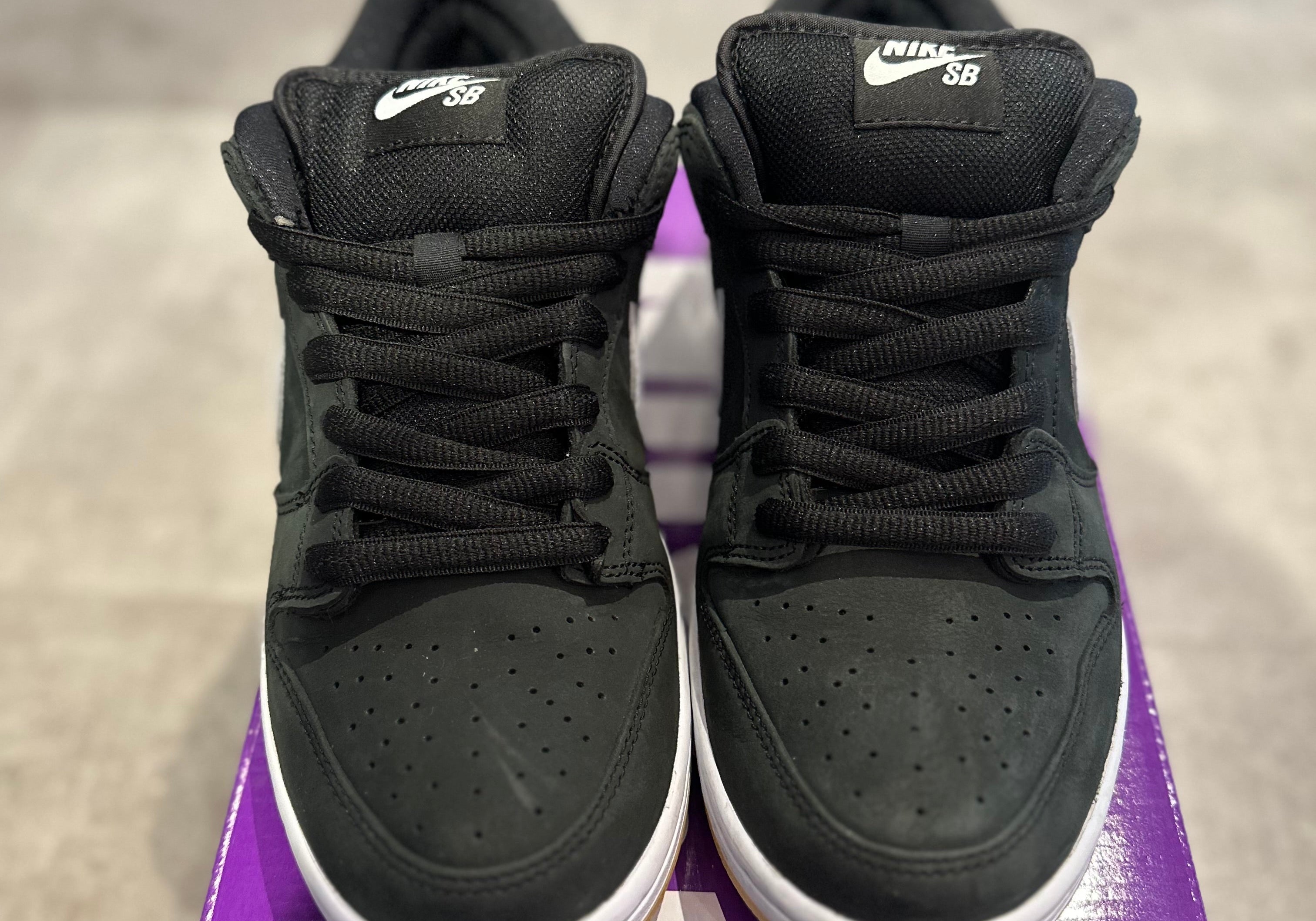 Nike SB Dunk Low Pro Black Gum (Preowned)