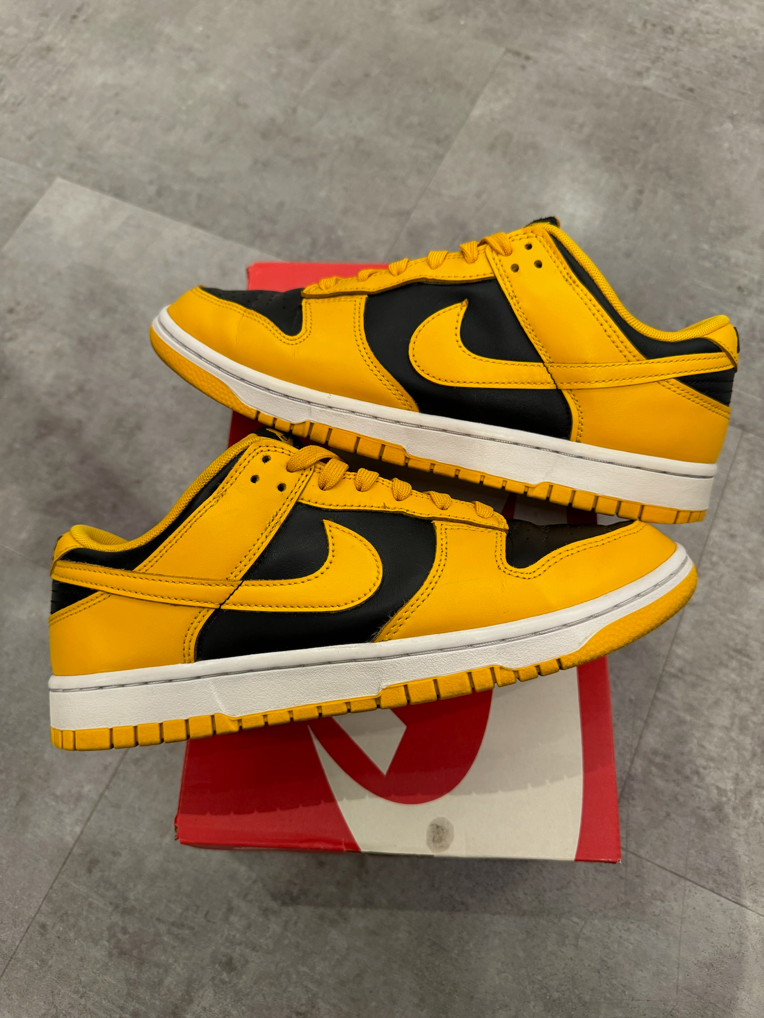 Nike Dunk Low Goldenrod (Preowned Size 9)