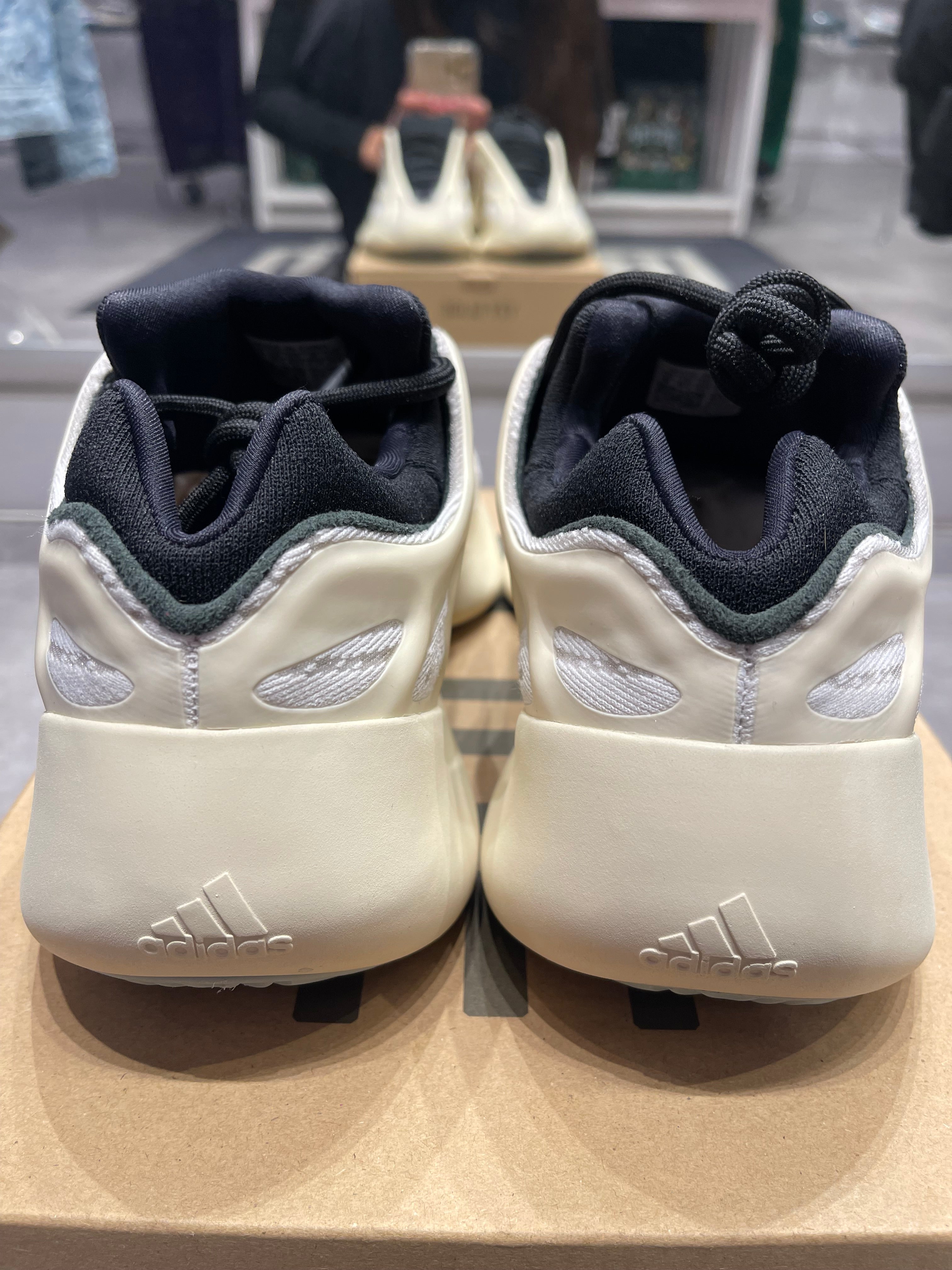 Adidas Yeezy 700 V3 Azael (Preowned)