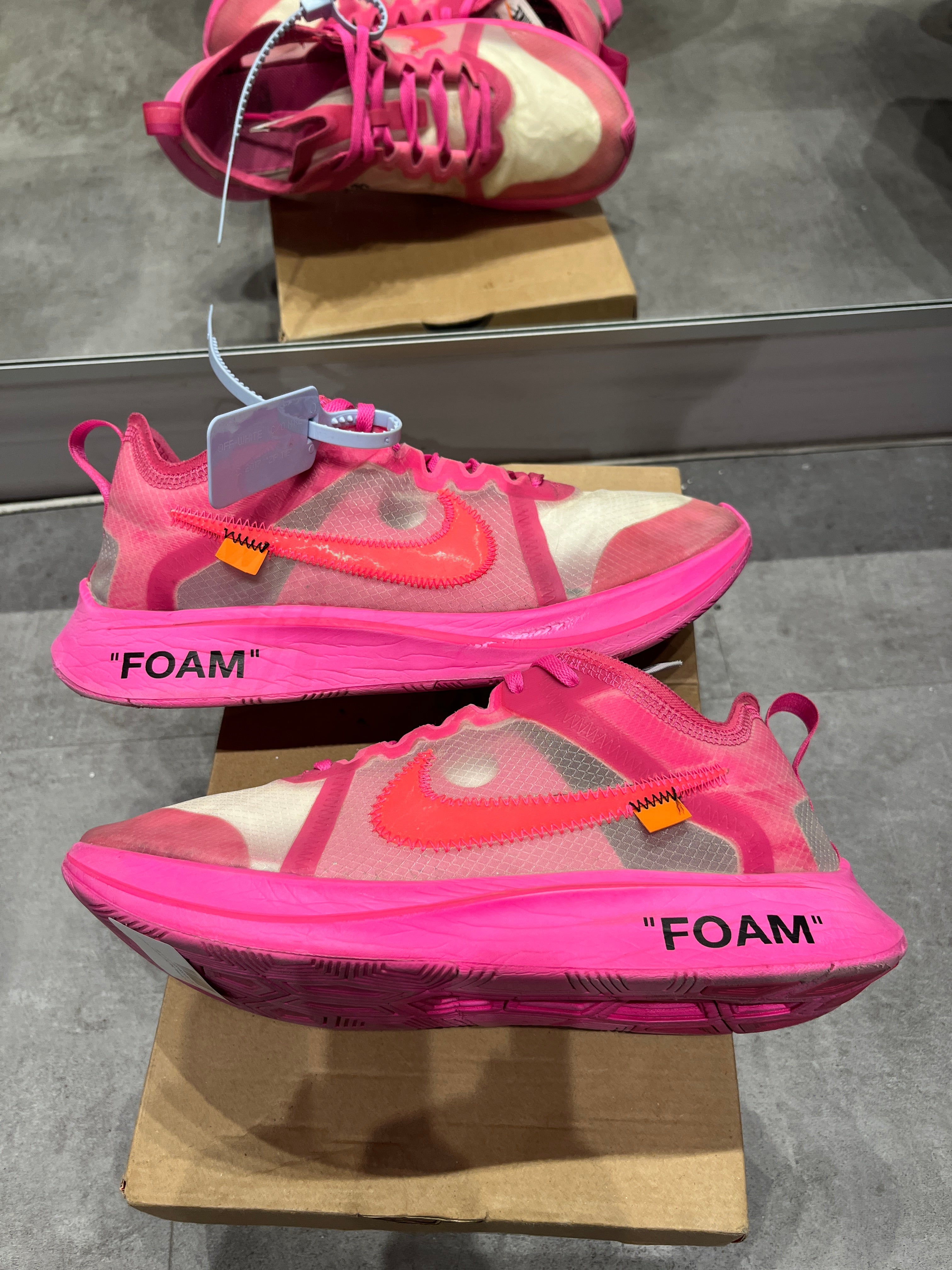 Nike Zoom Fly SP Off-White Tulip Pink (Preowned Size 8.5)