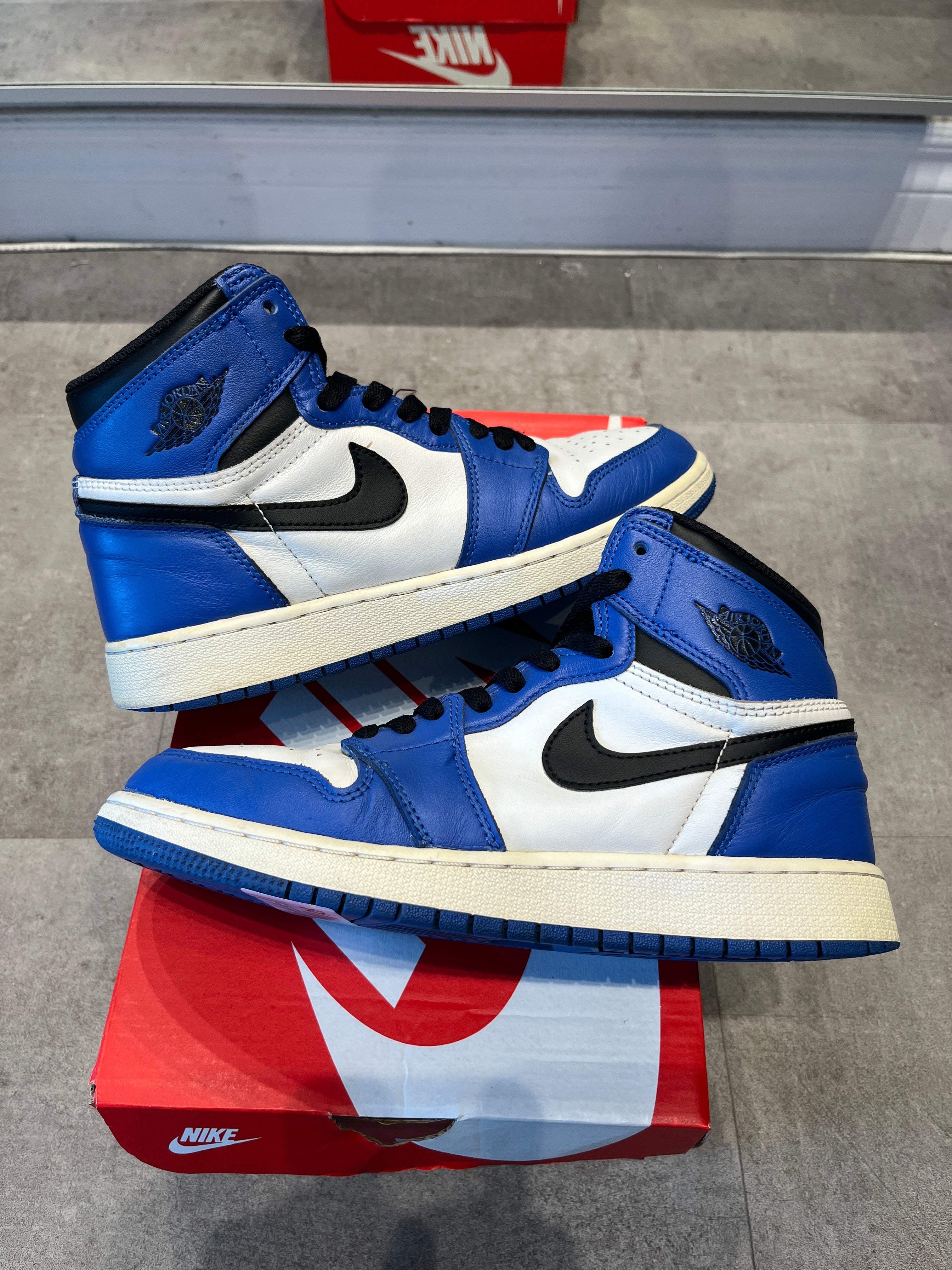 Jordan 1 Retro High Game Royal (GS) (Preowned Size 6y)