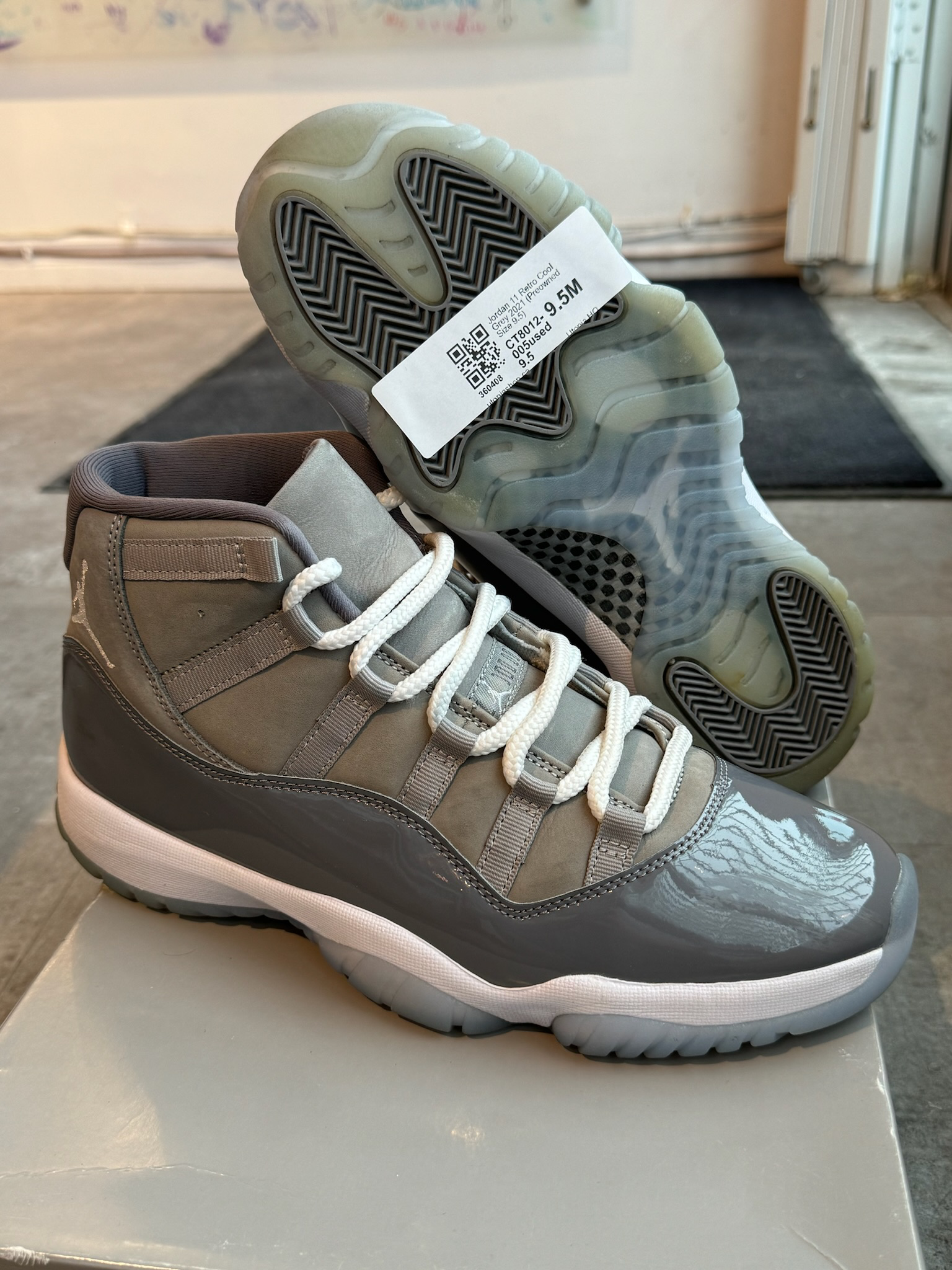 Jordan 11 Retro Cool Grey 2021 (Preowned Size 9.5)