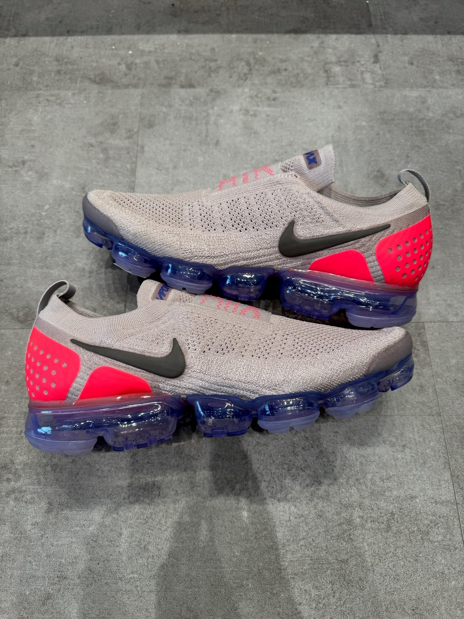 Nike Air Vapormax Moc 2 Moon Particle (Preowned)