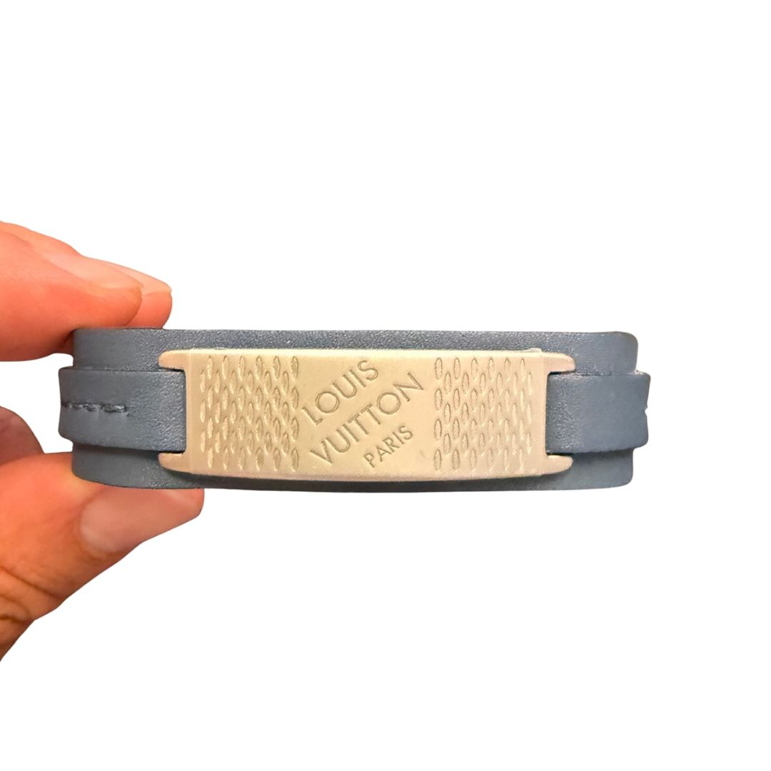 Louis Vuitton Brasserie Cosmic Bracelet Blue, lightly used