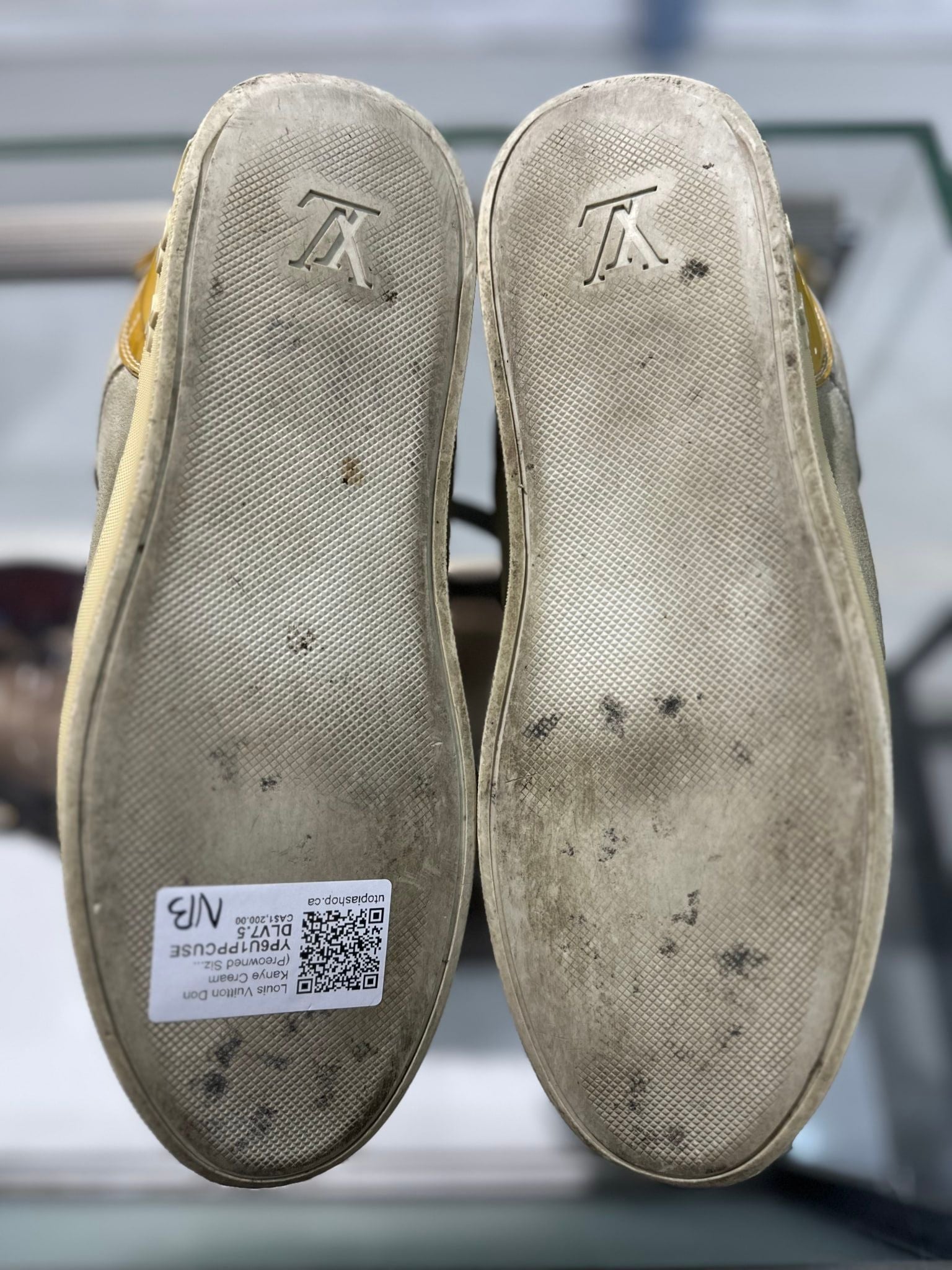 Louis Vuitton Don Kanye Cream, pre-owned, US Men's 9 – photo 7 of 7
