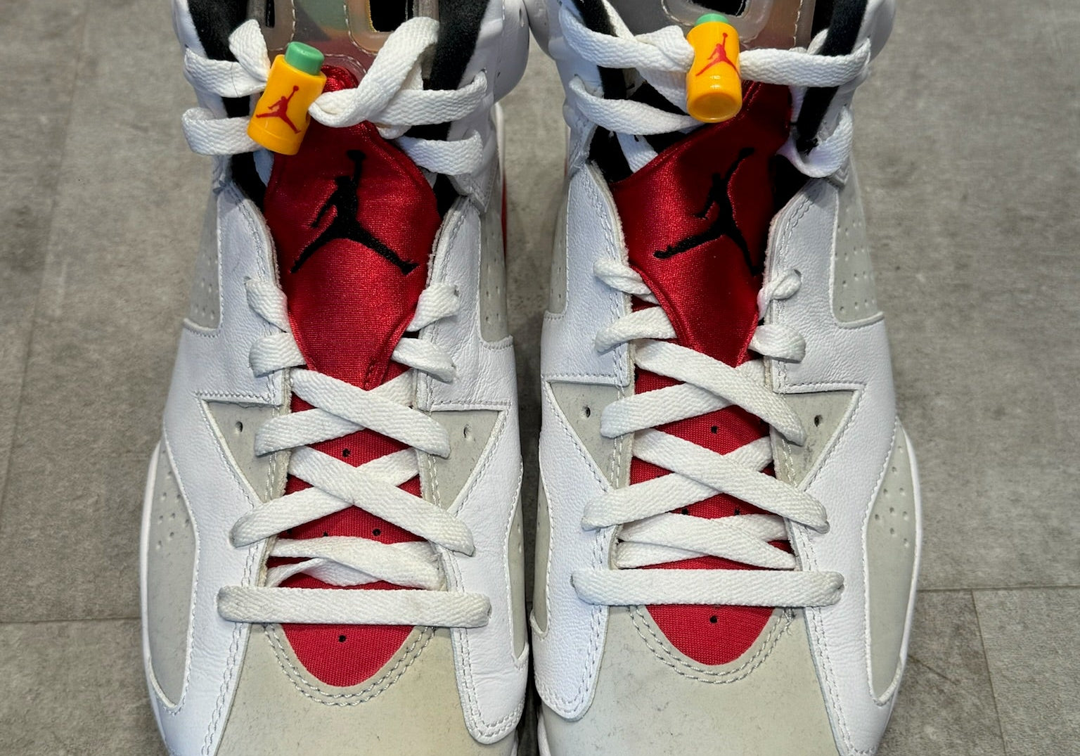 Jordan 6 Retro Hare (Preowned Size 8)