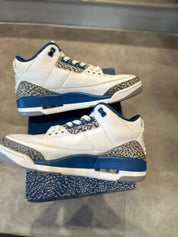 Jordan 3 Retro Wizards (Preowned Size 9)