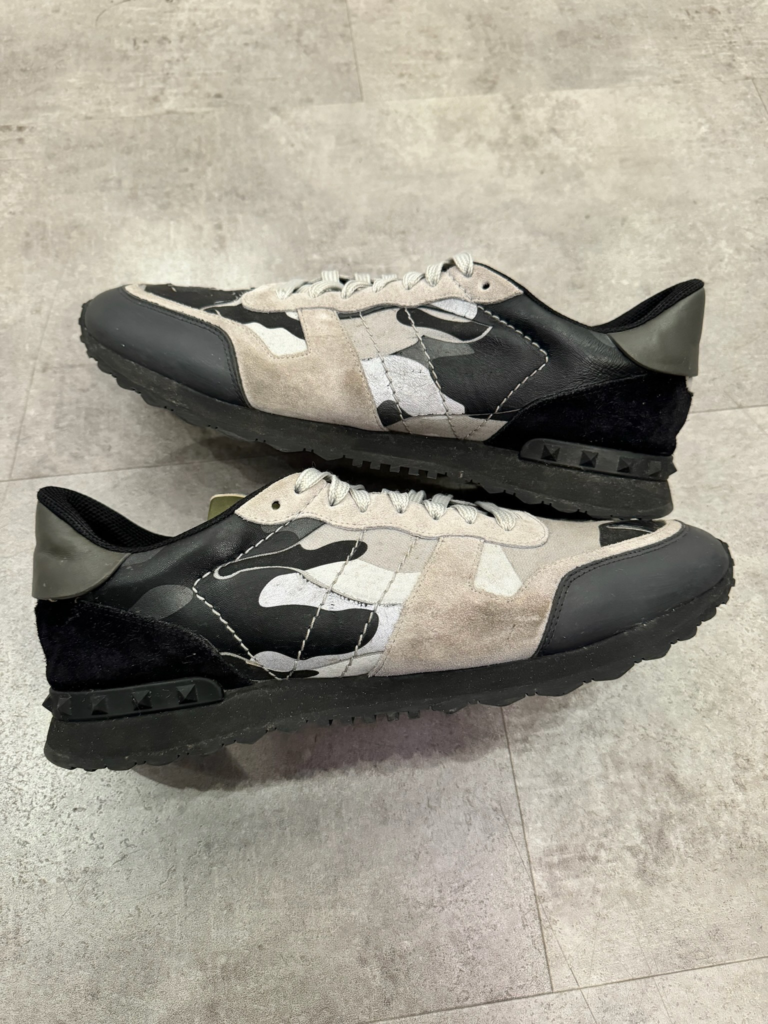 Valentino Garavani Rockrunner Camouflage Monochrome (Preowned Size 14)