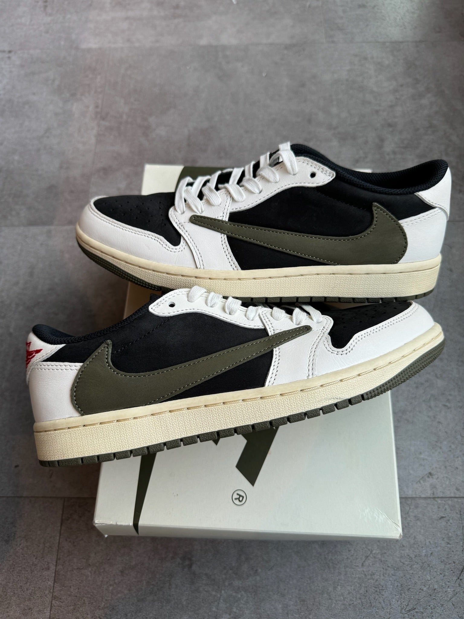 Jordan 1 Retro Low OG SP Travis Scott Olive (W) (Preowned Size 9W)